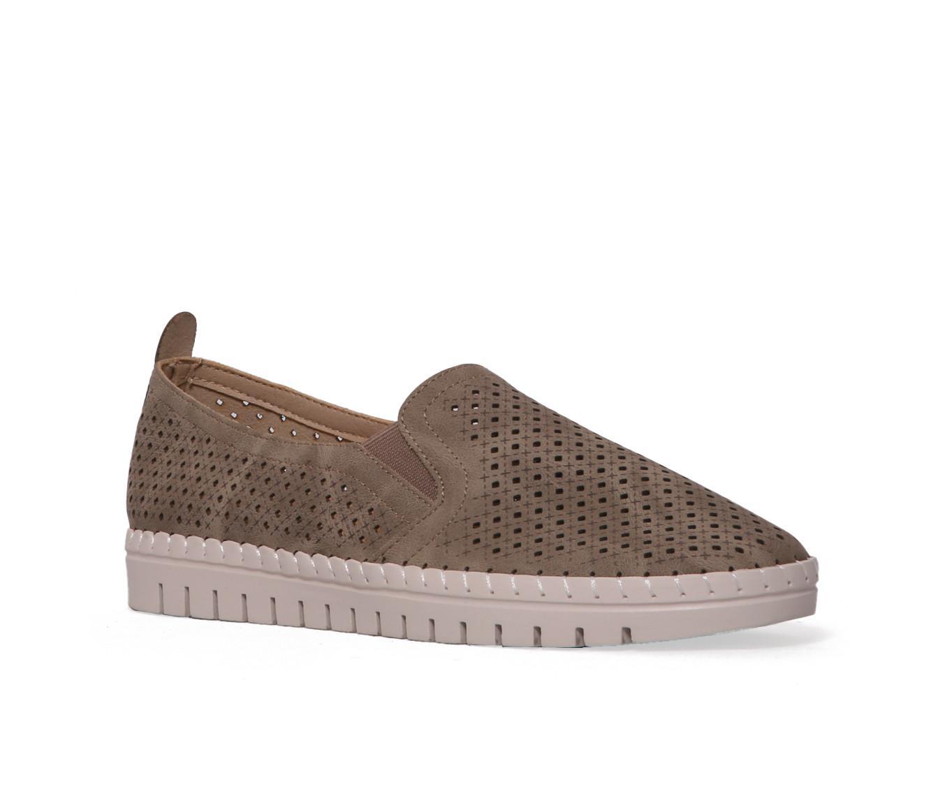 Women's Easy Street Fresh Slip-On Shoes Product Image