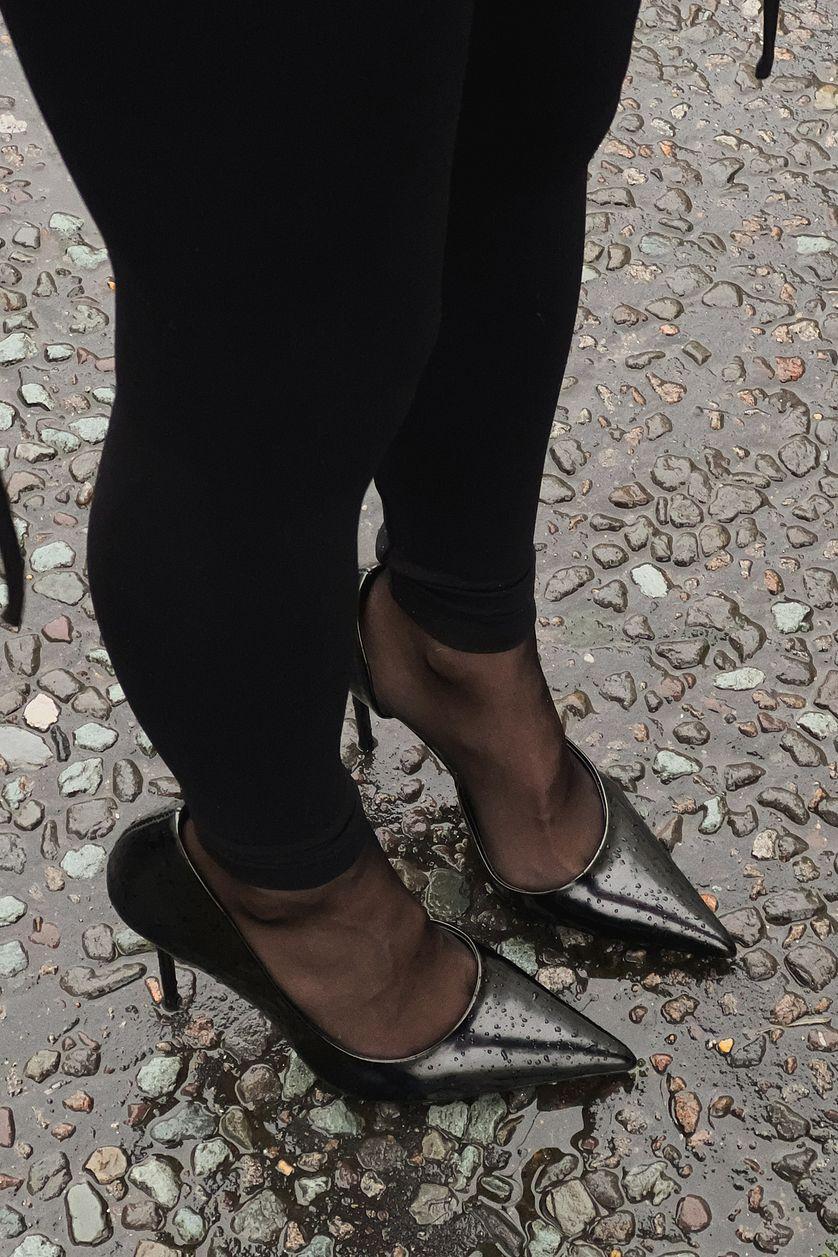 Pointy Pumps Product Image