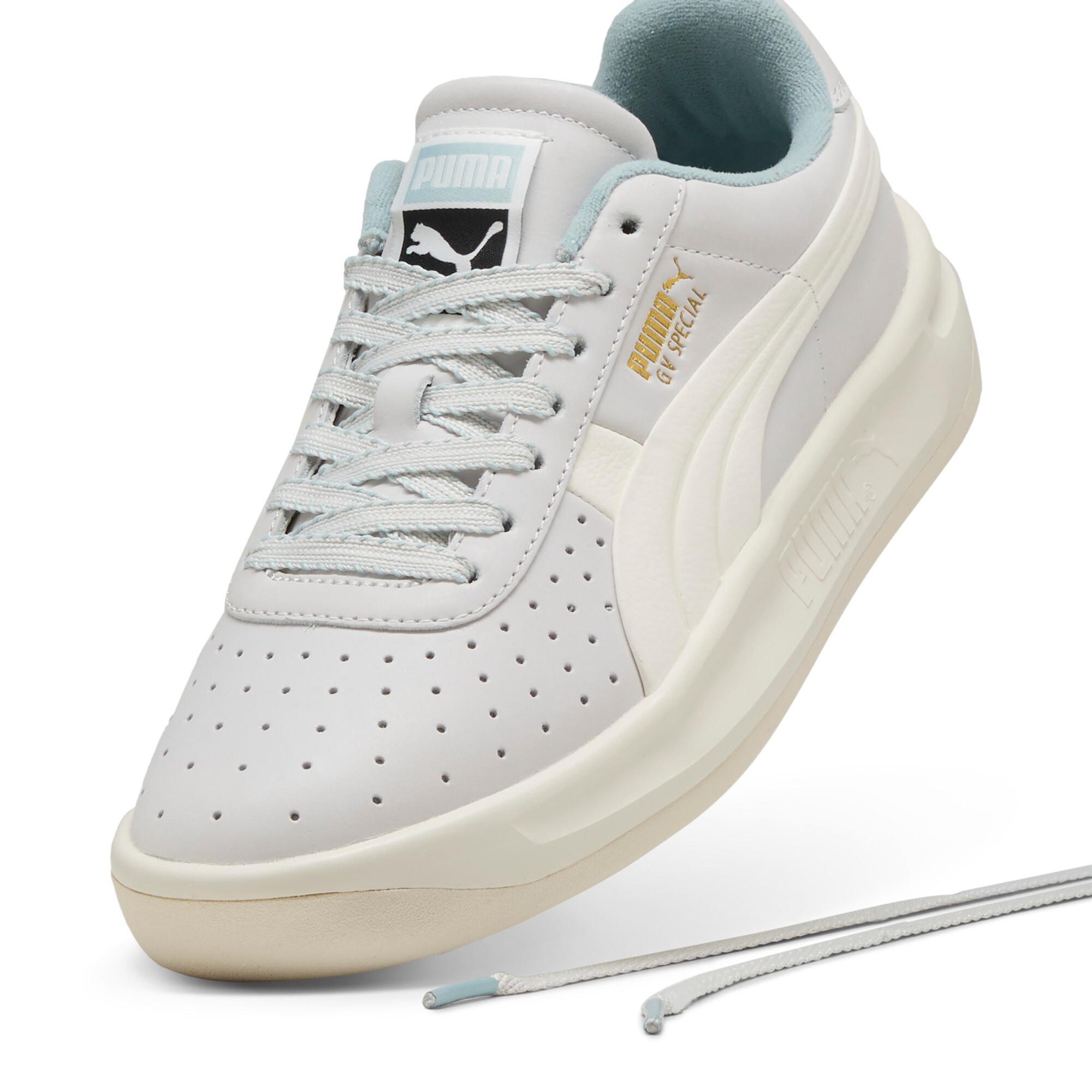 GV Special Women's Sneakers Product Image