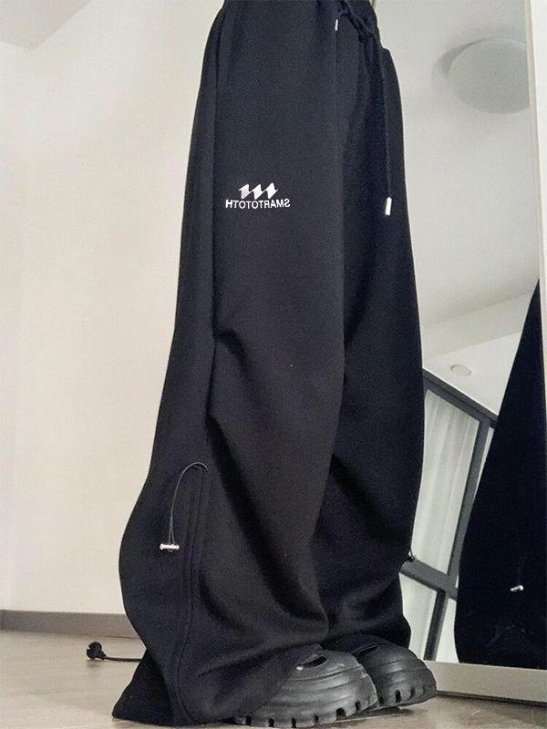 Street Loose Leg Sweatpants Product Image