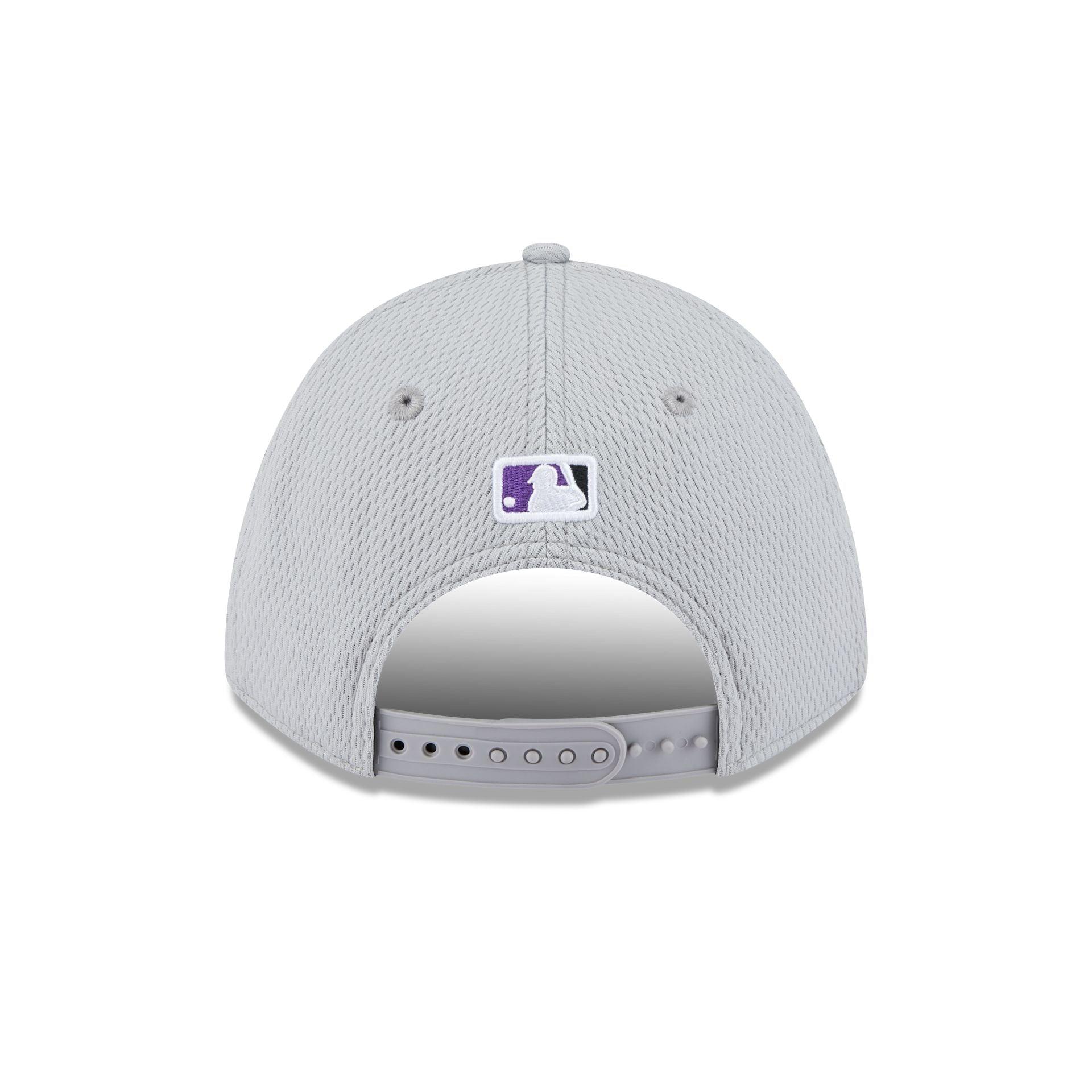 Colorado Rockies 2025 Clubhouse Gray 9FORTY M-Crown Snapback Hat Male Product Image