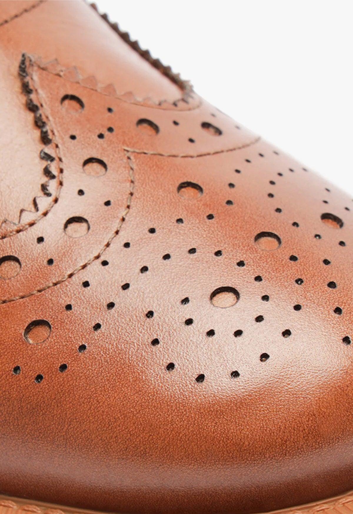 David Oxford Flat Female Product Image