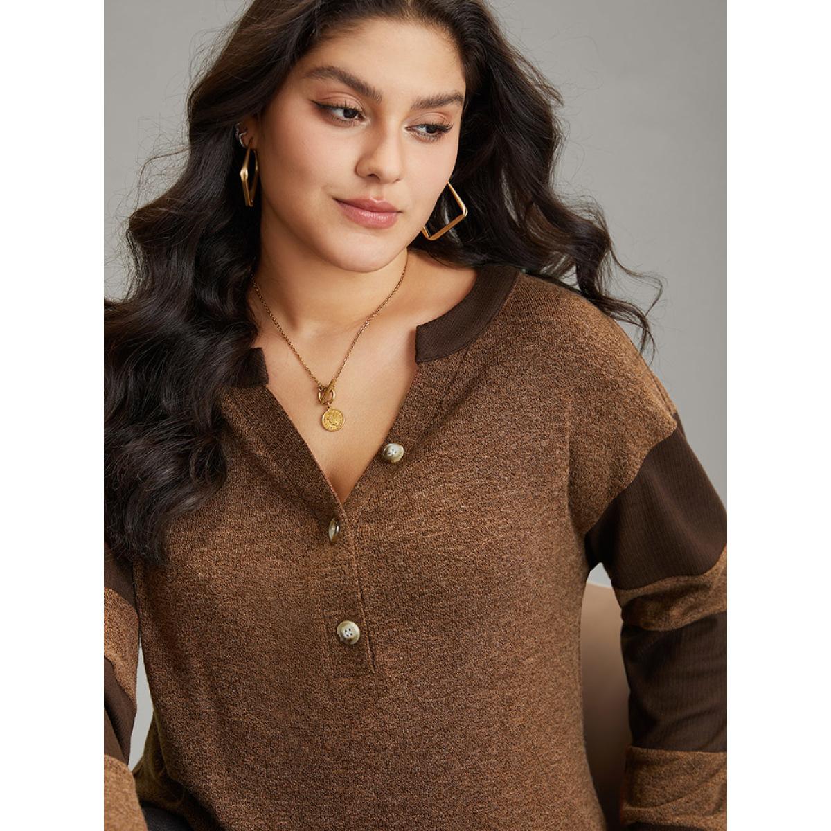 Plus Size Contrast Patchwork Notched Button Up T-shirt DarkBrown Women Casual Contrast Plain Notched collar Dailywear T-shirts BloomChic 26/4X Product Image