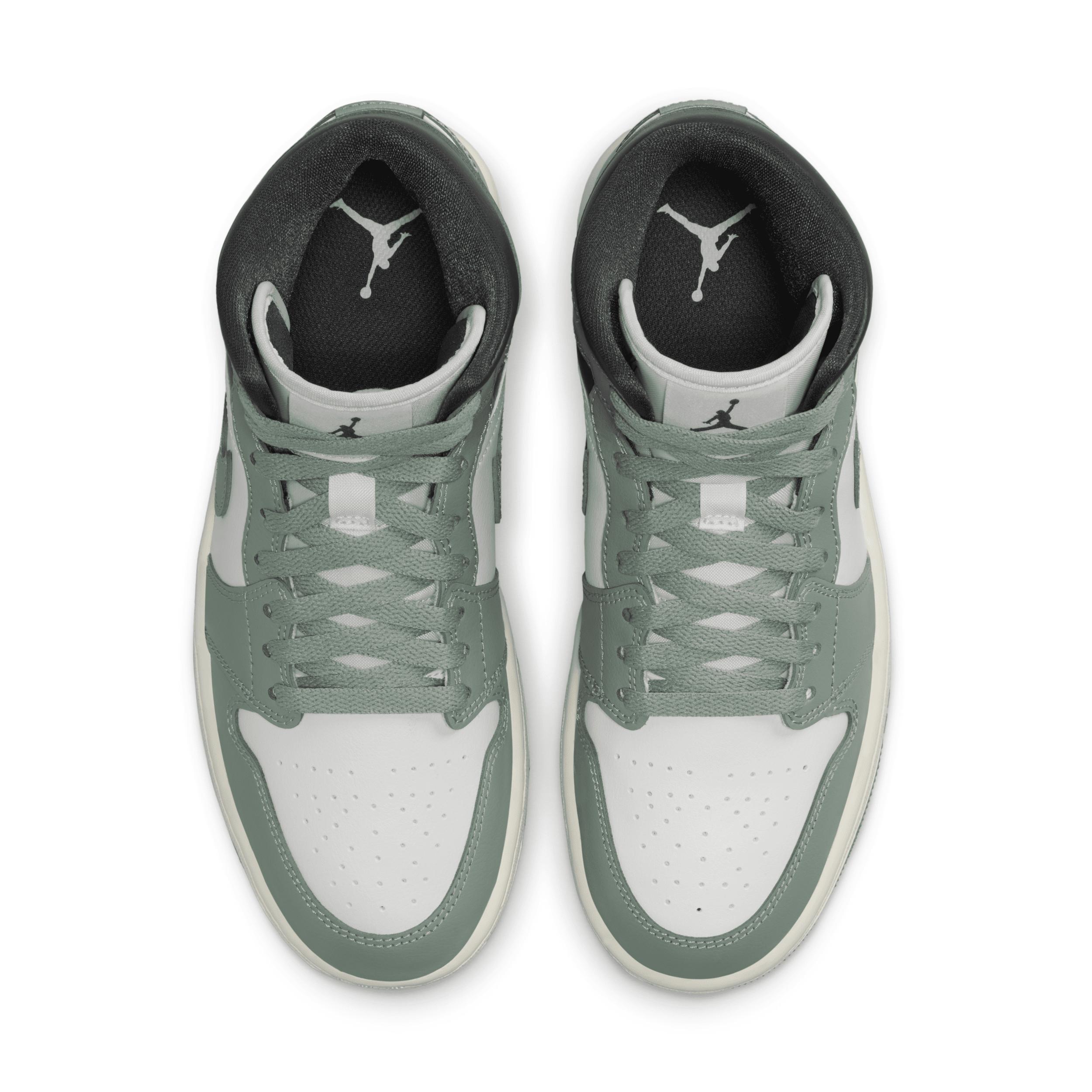 Women's Air Jordan 1 Mid Shoes Product Image