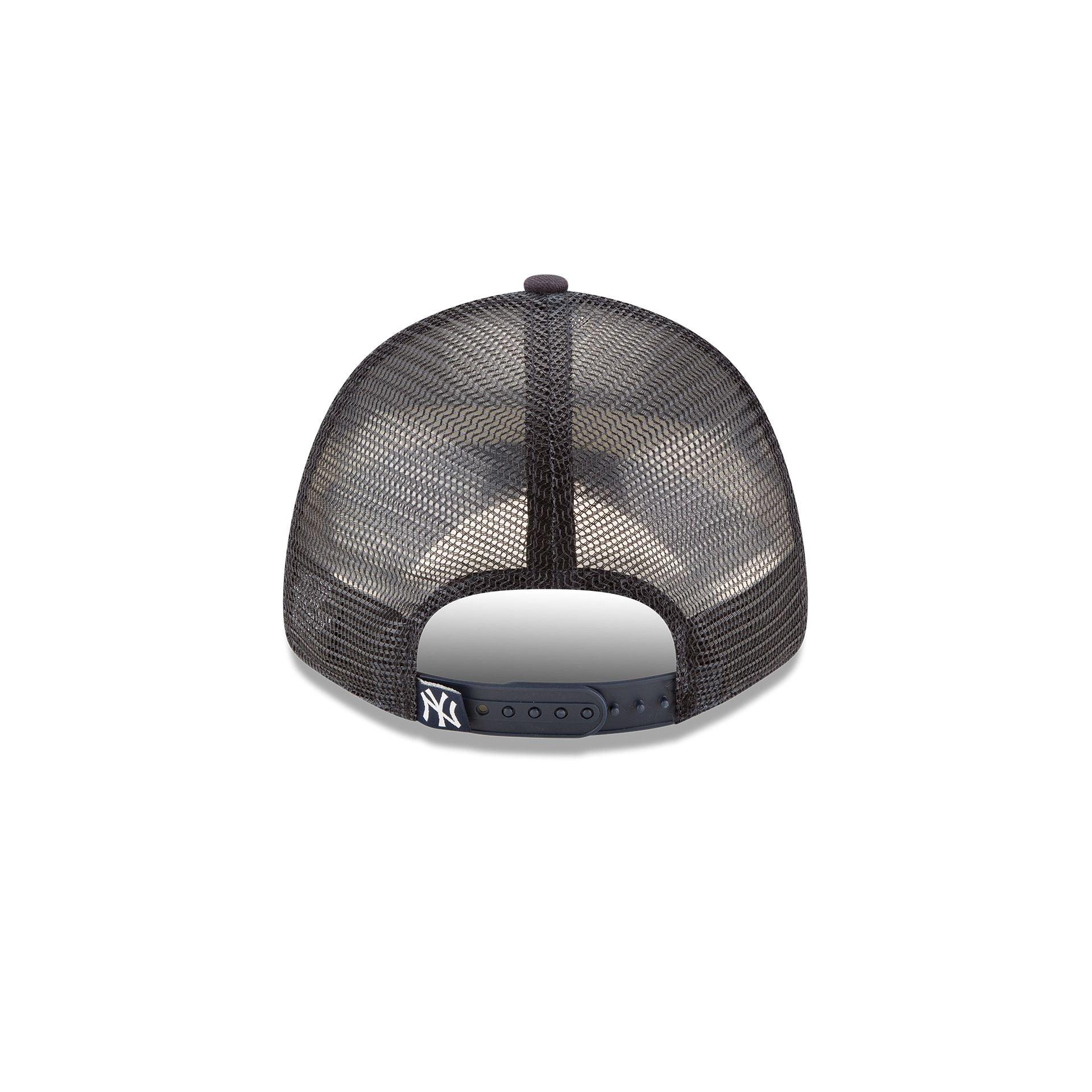 Los Angeles Dodgers 9FORTY Trucker Hat Male Product Image