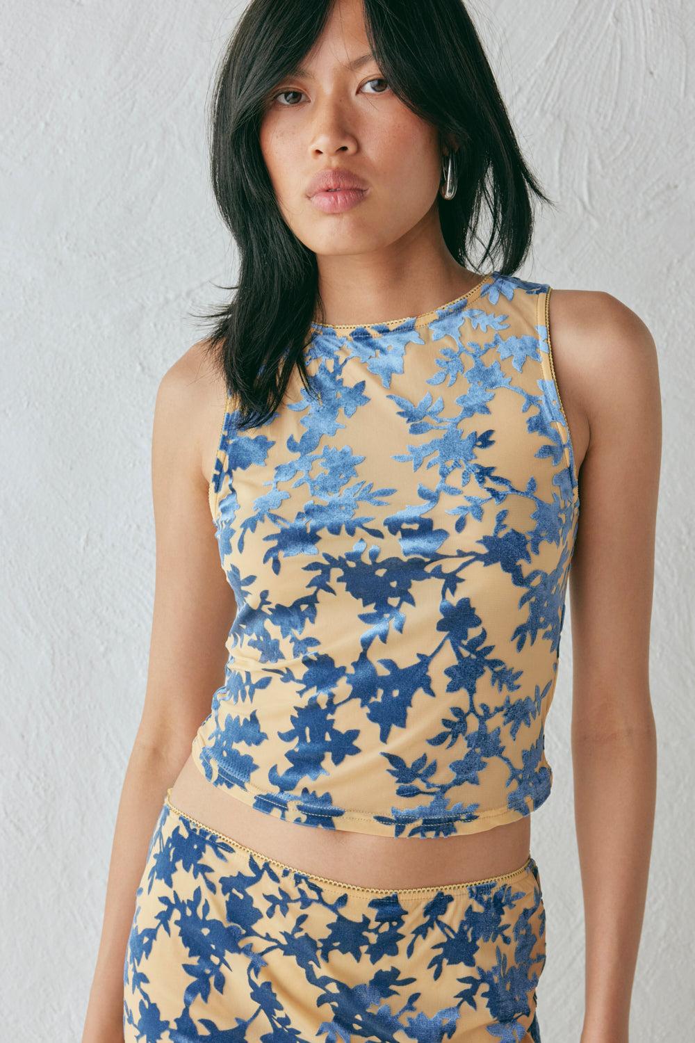 Rhia Top Vea Product Image