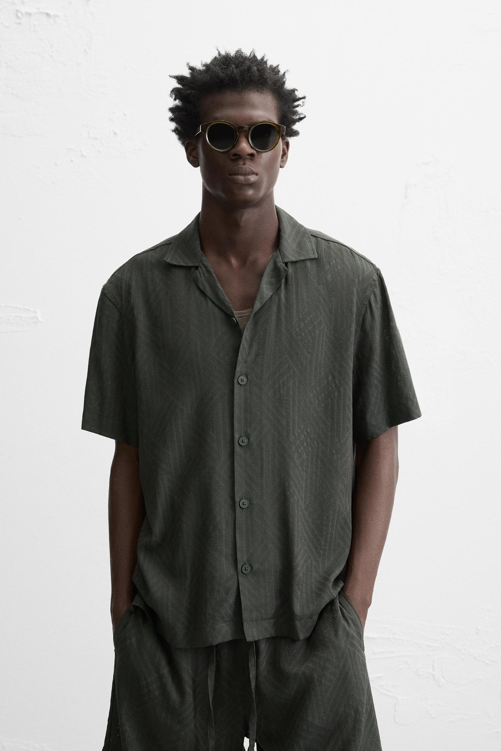 STRIPED JACQUARD SHIRT Product Image