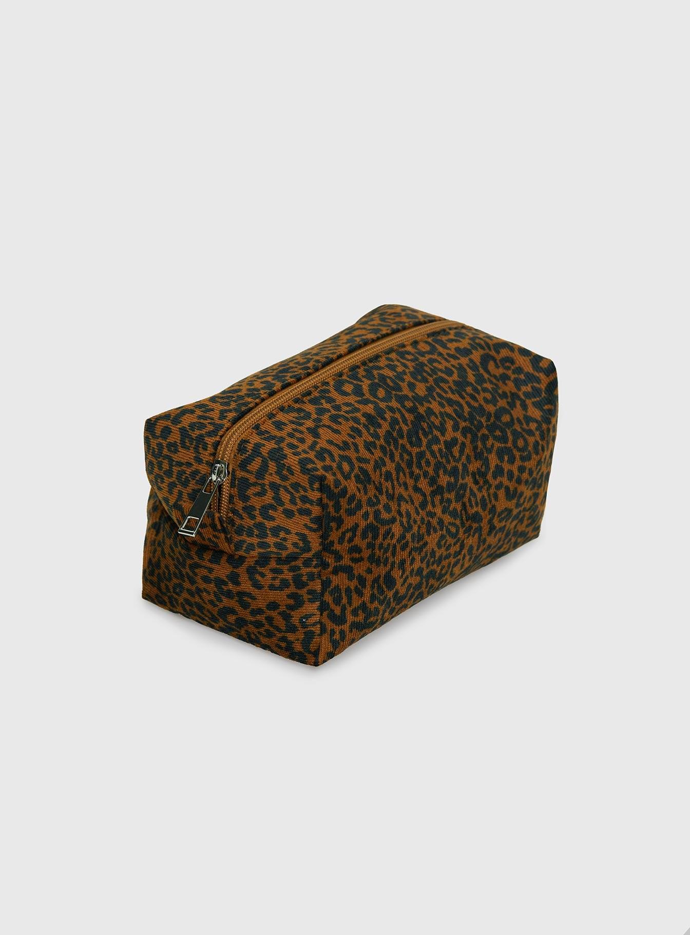 Cappucino Pouch Leopard Product Image