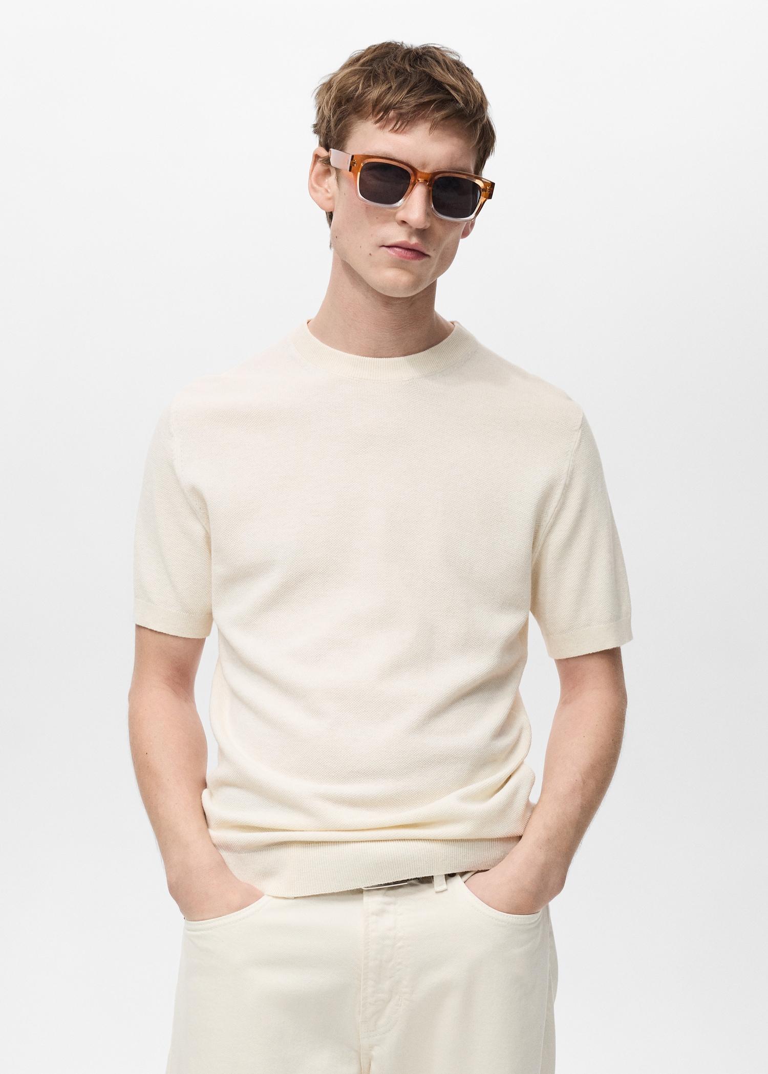 Cotton fine-knit t-shirt - Men | MANGO USA Product Image