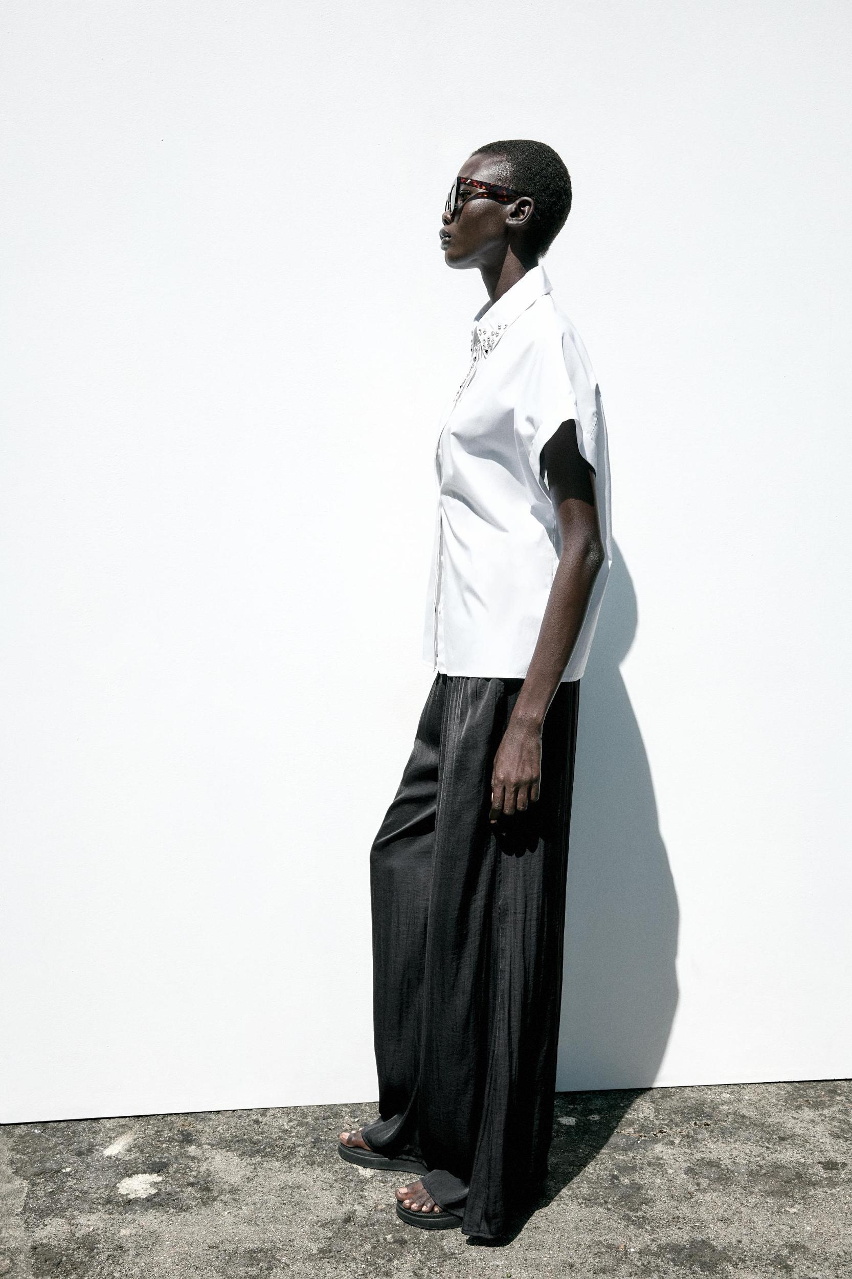 JEWEL COLLAR POPLIN SHIRT Product Image