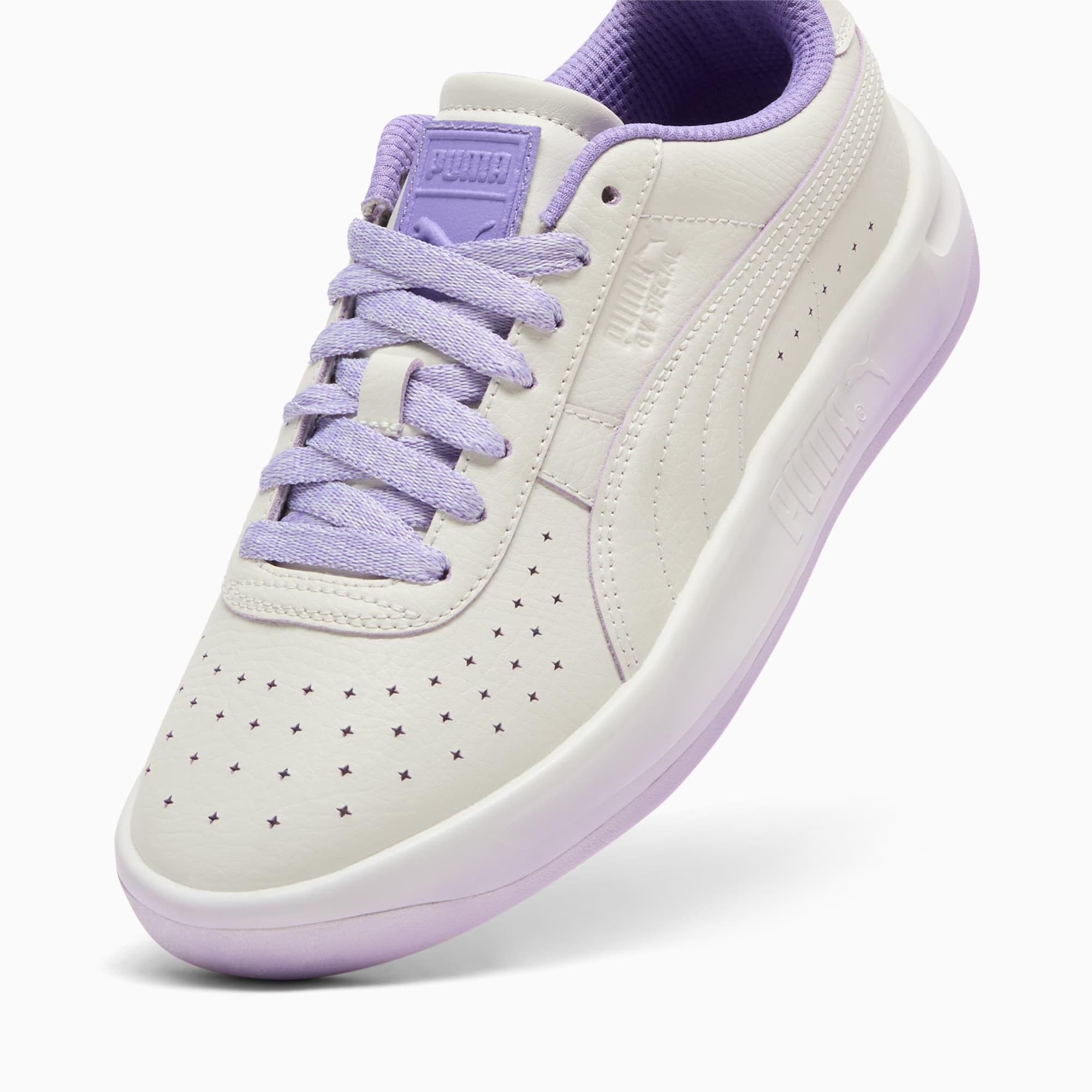 GV Special Mono Women's Sneakers Product Image