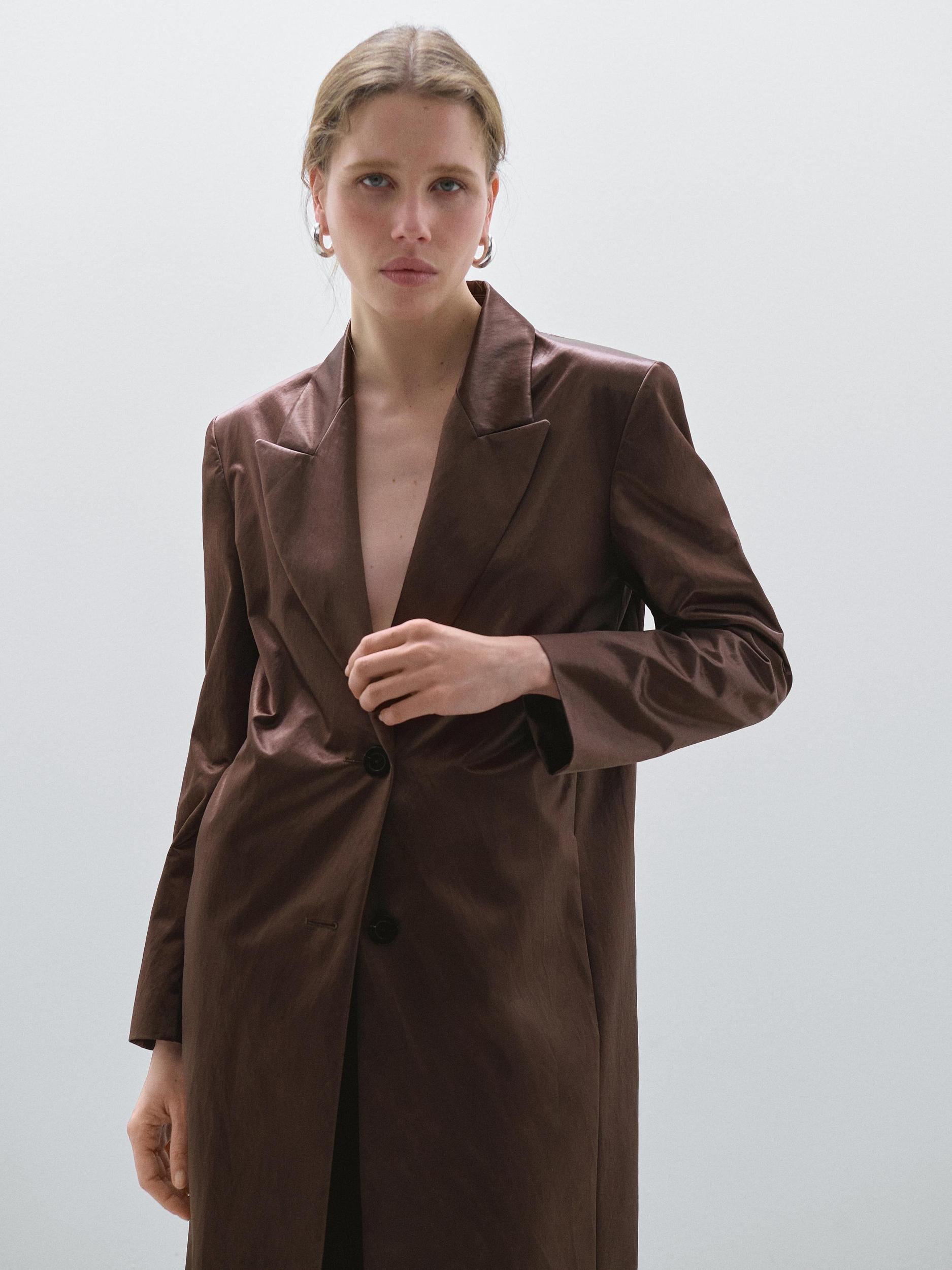 Long satin coat - Studio Product Image