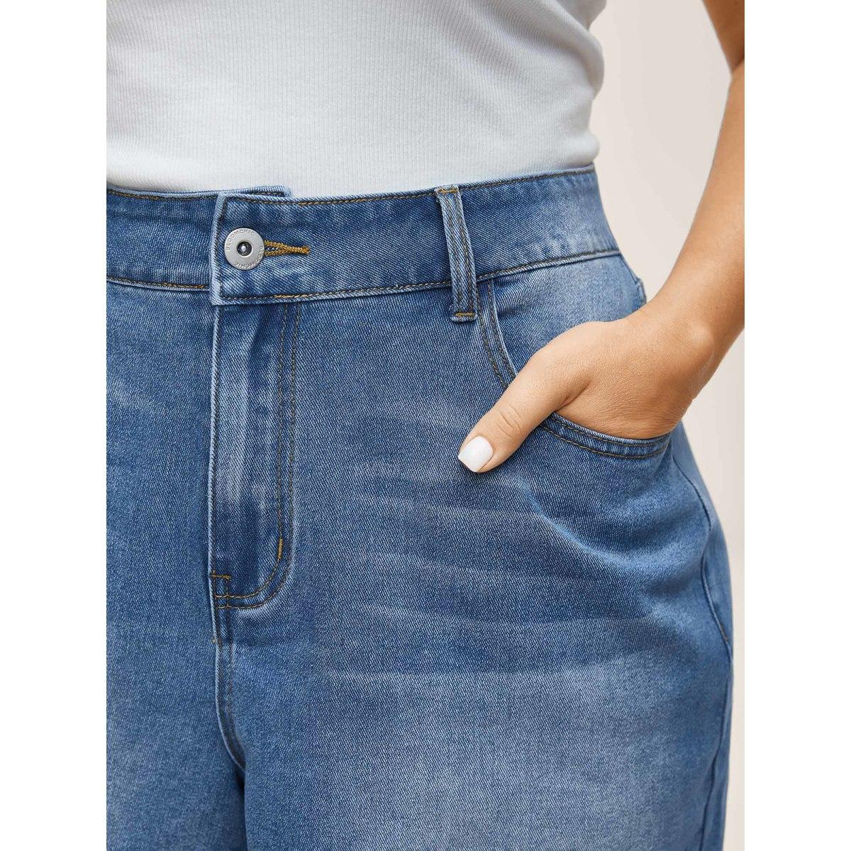 Plus Size Whiskered Wash Wide-Leg Denim Shorts Women Denimlightblue No stretch Casual Slanted pocket Leisure Denim Shorts BloomChic 22/3X Product Image