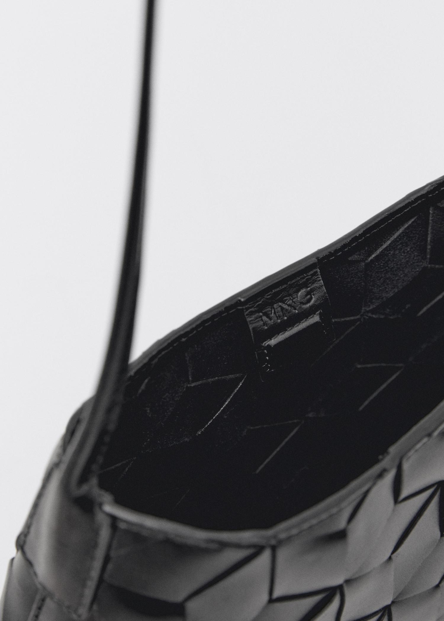 Braided leather shoulder bag - Women | MANGO USA Product Image