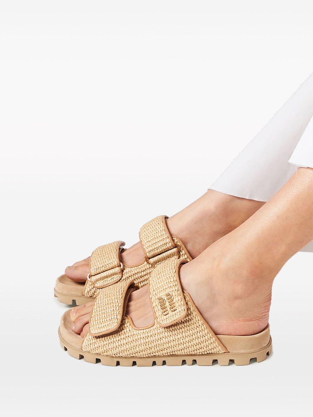 touch-strap raffia sandals Product Image