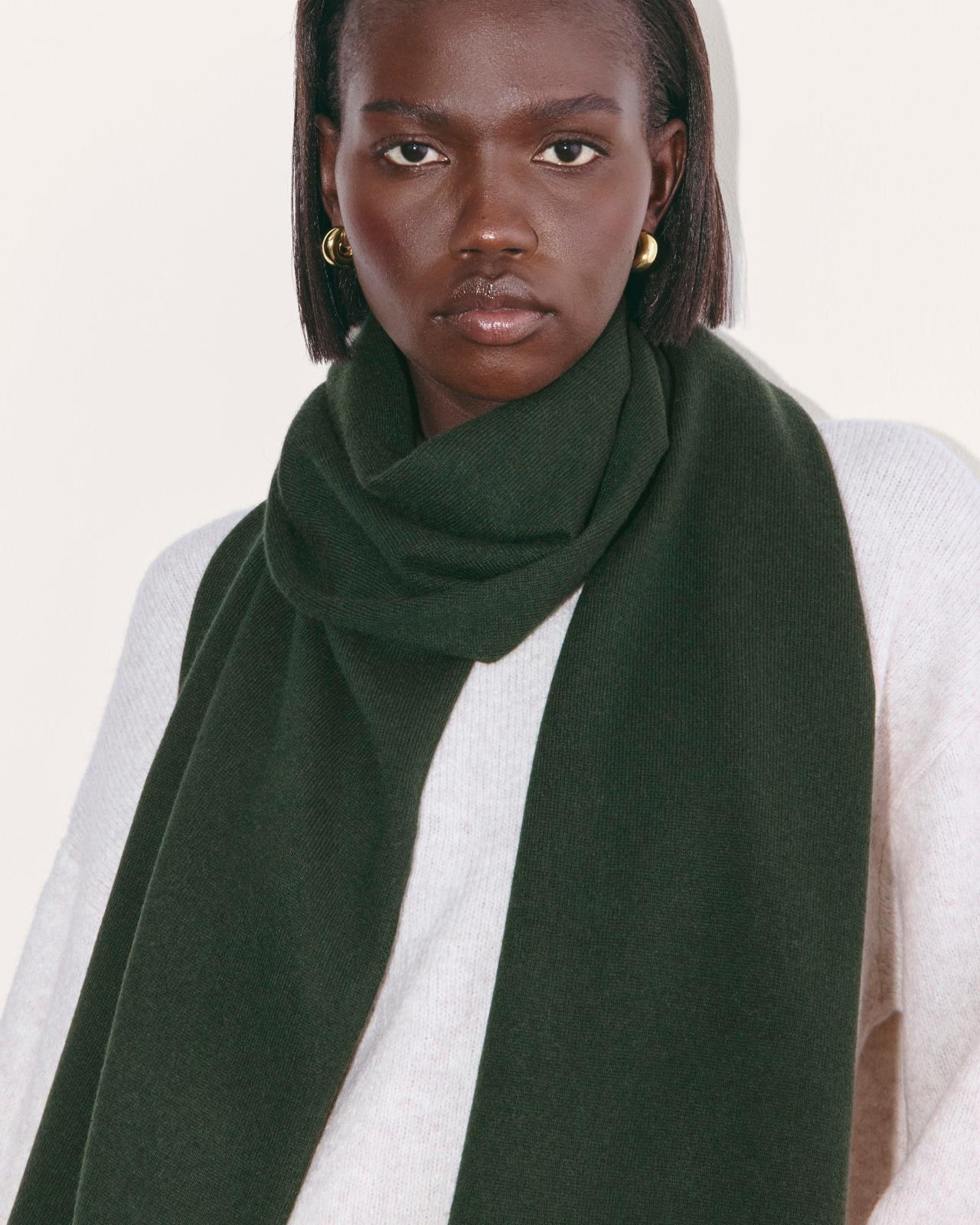 The Cashmere Scarf Product Image