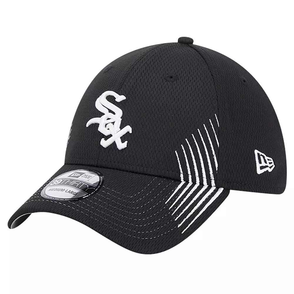 Men's New Era Black Chicago White Sox Active Dash Mark 39THIRTY Flex Hat,  Product Image