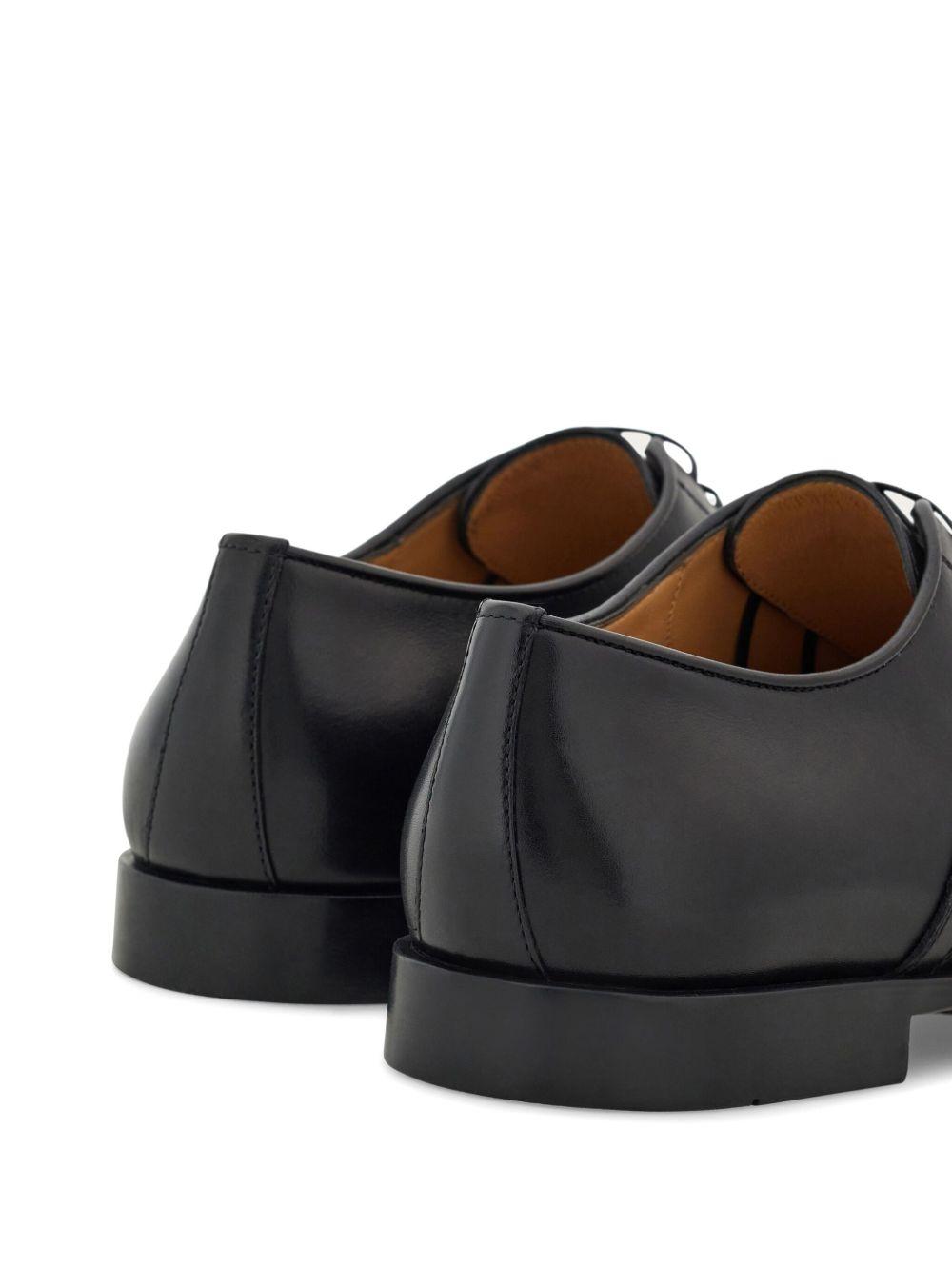 toecapped leather Oxford shoes Product Image