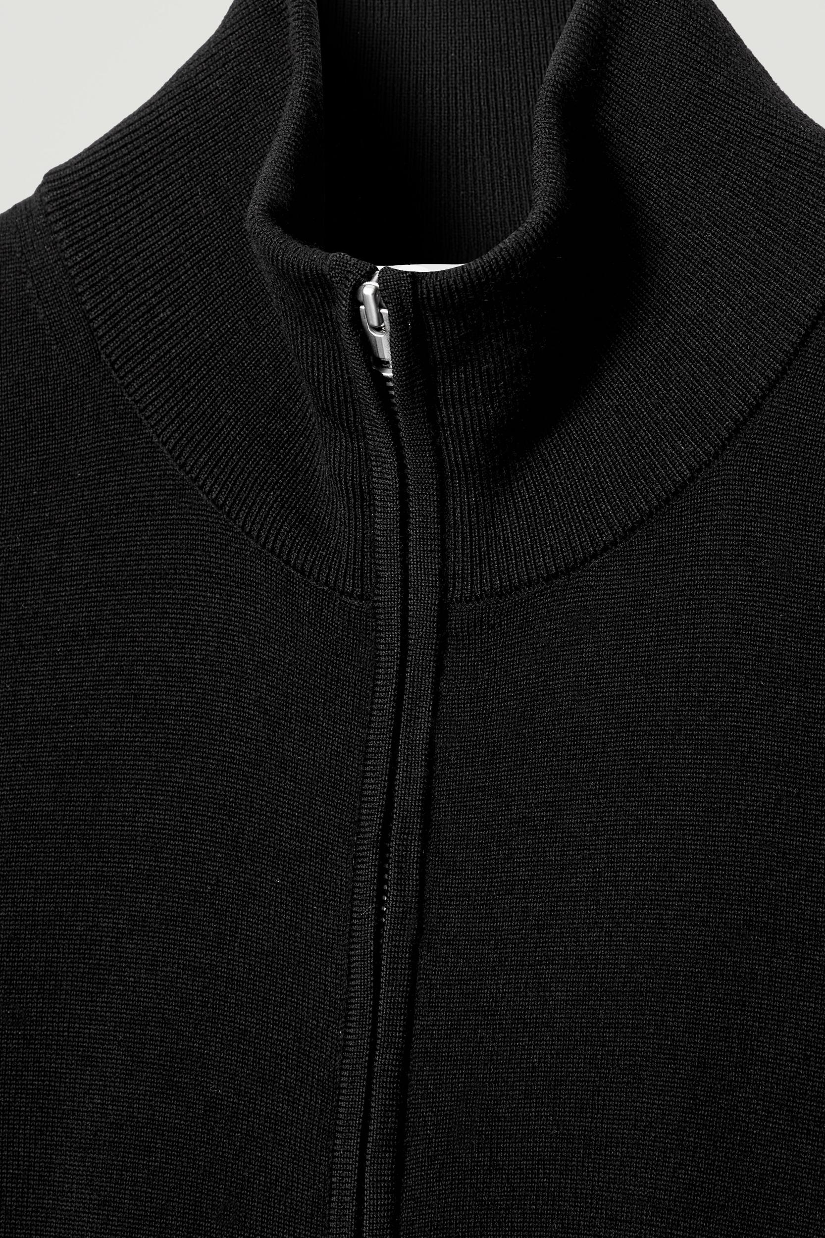 FUNNEL-NECK MERINO WOOL ZIP-UP CARDIGAN Product Image
