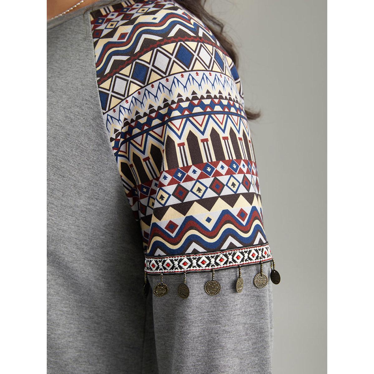 Plus Size Bandana Print Raglan Sleeve Crew Neck Sweatshirt Women Gray Casual Elastic cuffs Round Neck Dailywear Sweatshirts BloomChic 14-16/1X Product Image