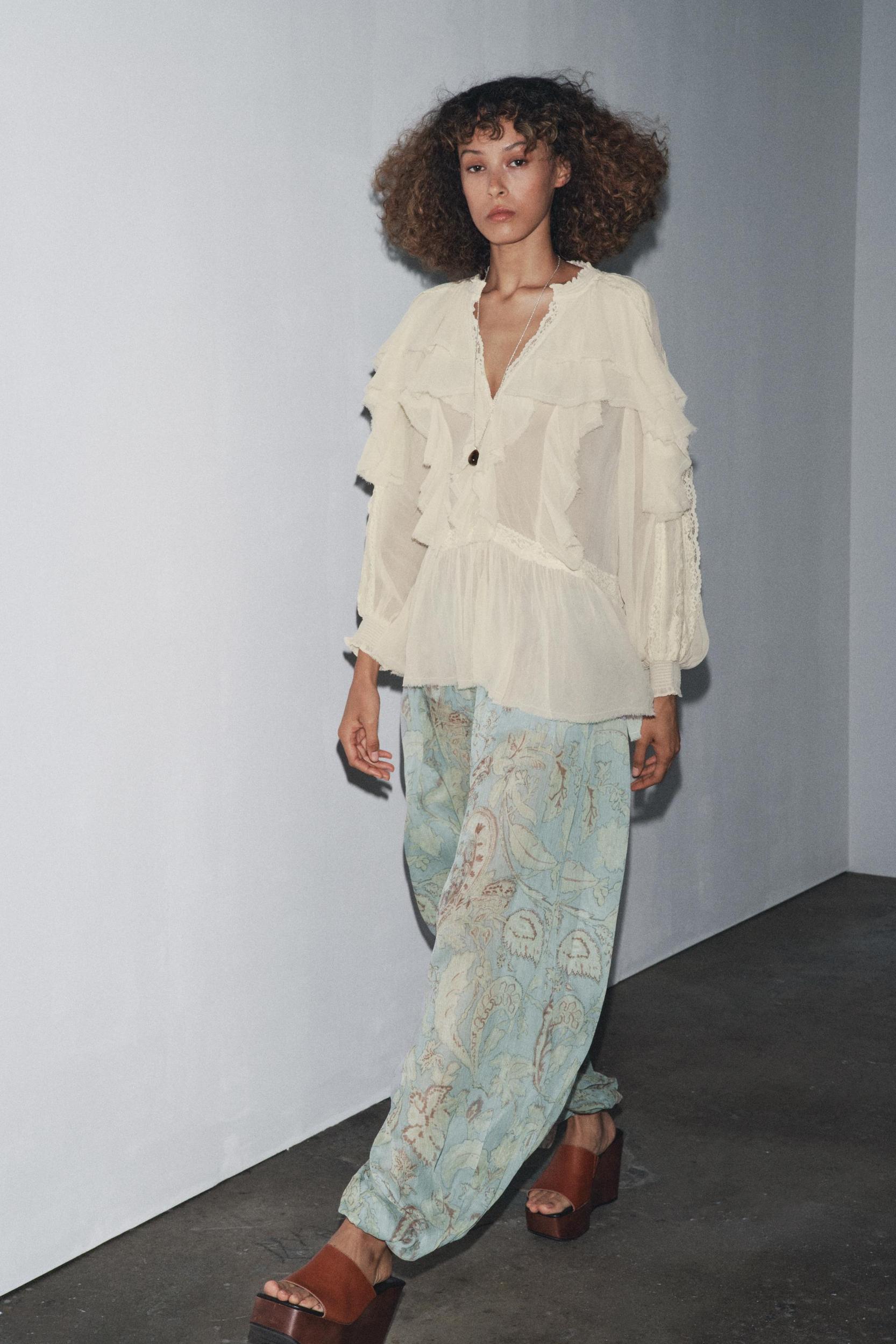 ZW COLLECTION LACE RUFFLE BLOUSE Product Image