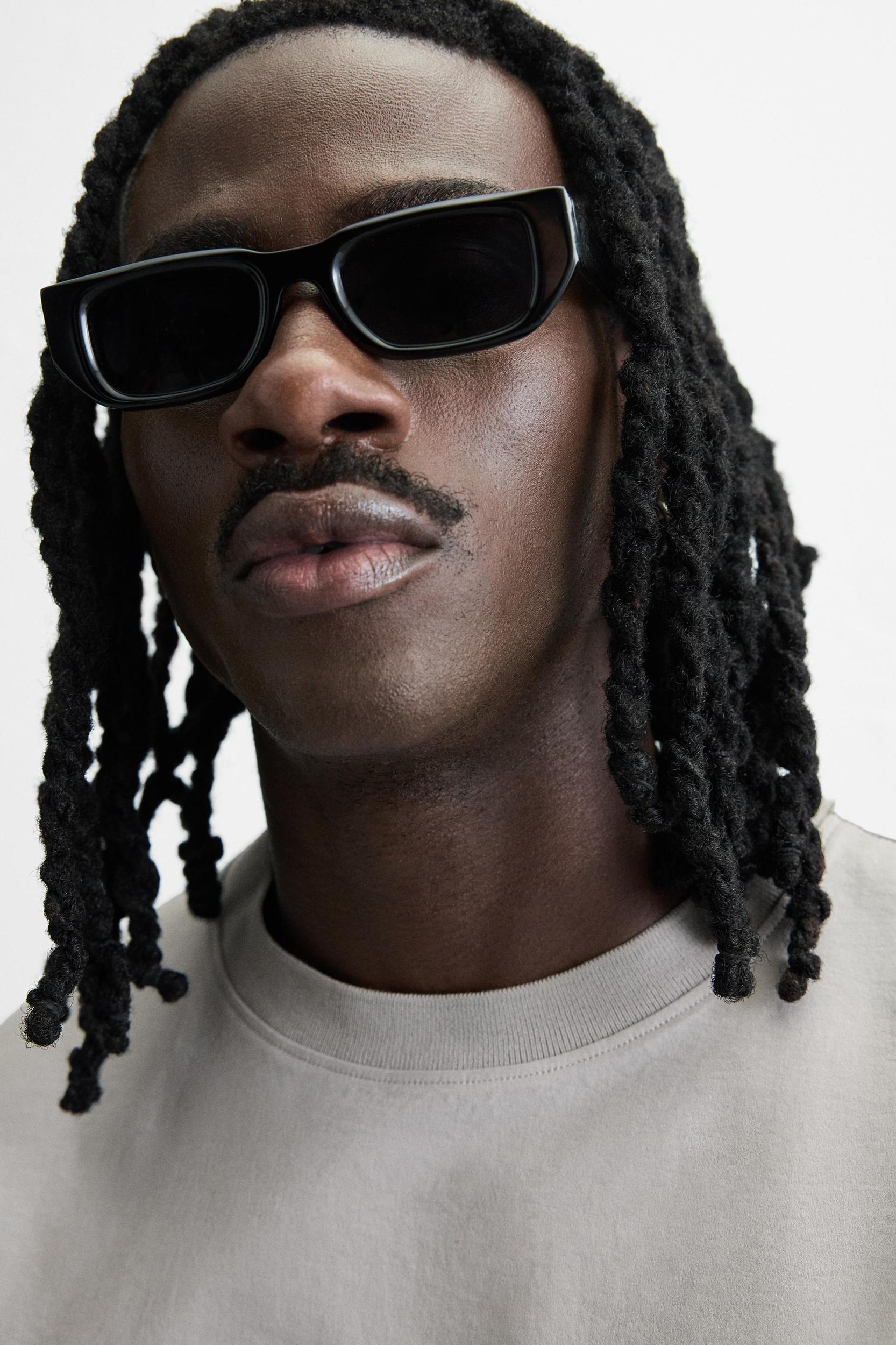 RELAXED FIT TECHNICAL T-SHIRT Product Image