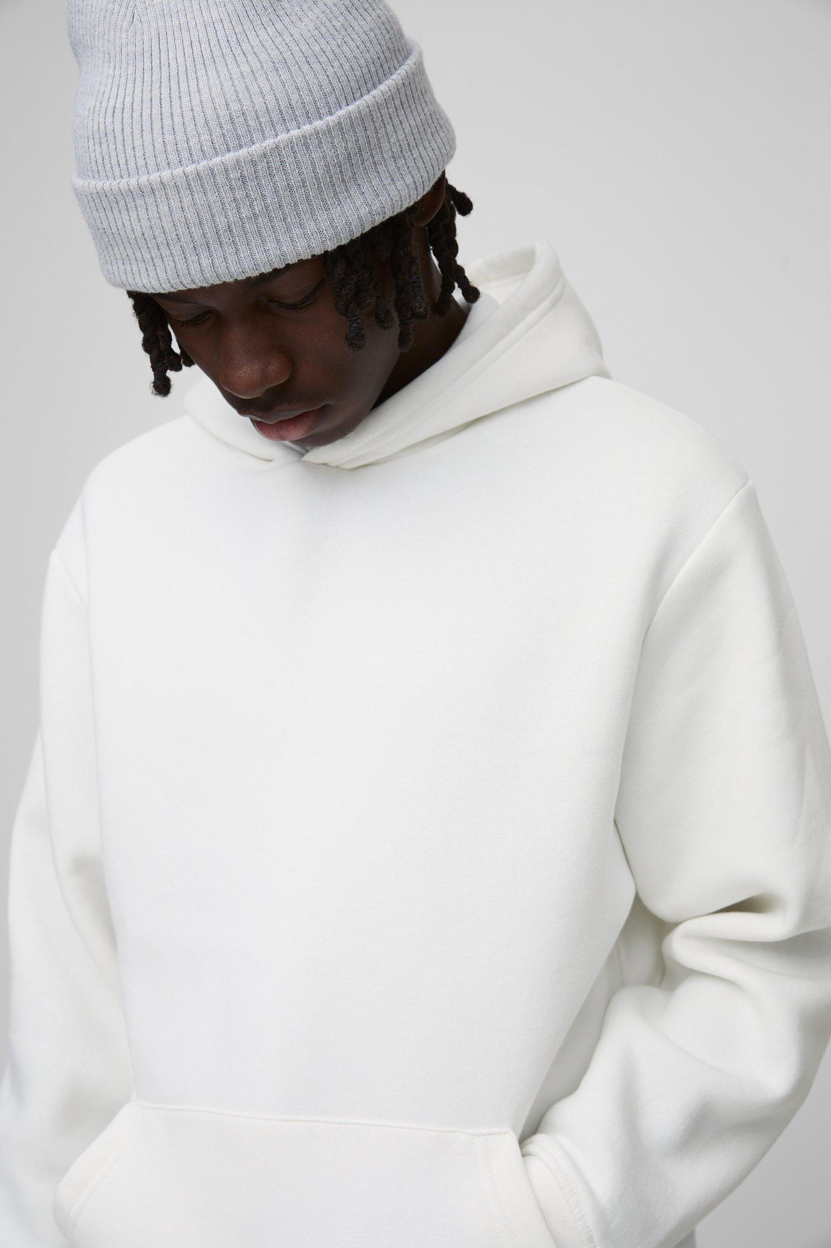 330GSM Regular Fit Over The Head Basic Hoodie | boohooMAN USA Product Image