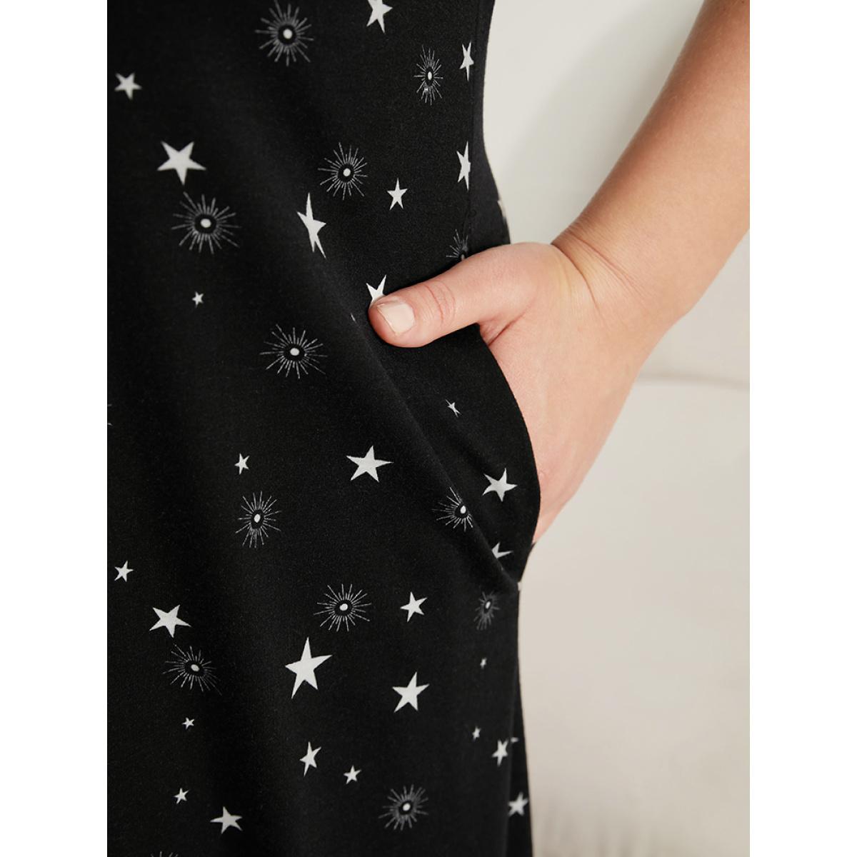 Plus Size Moon And Star Round Neck Pocket Night Dress Women Black Casual Moon and Star Round Neck Pocket Loungewear BloomChic 14-16/1X Product Image