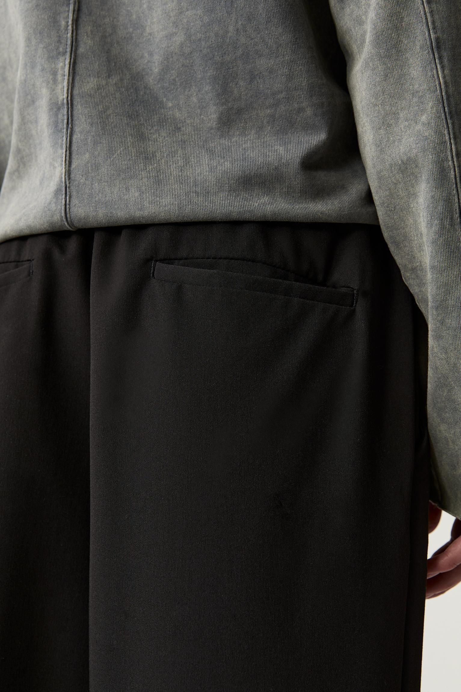 Tailored stretch sweatpants Product Image