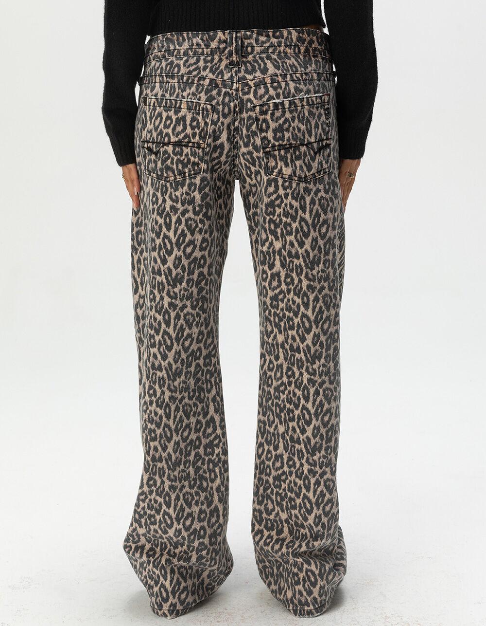 BDG Urban Outfitters Kayla Low Rider Womens Low Rise Leopard Print Baggy Jeans - LEOPARD Product Image