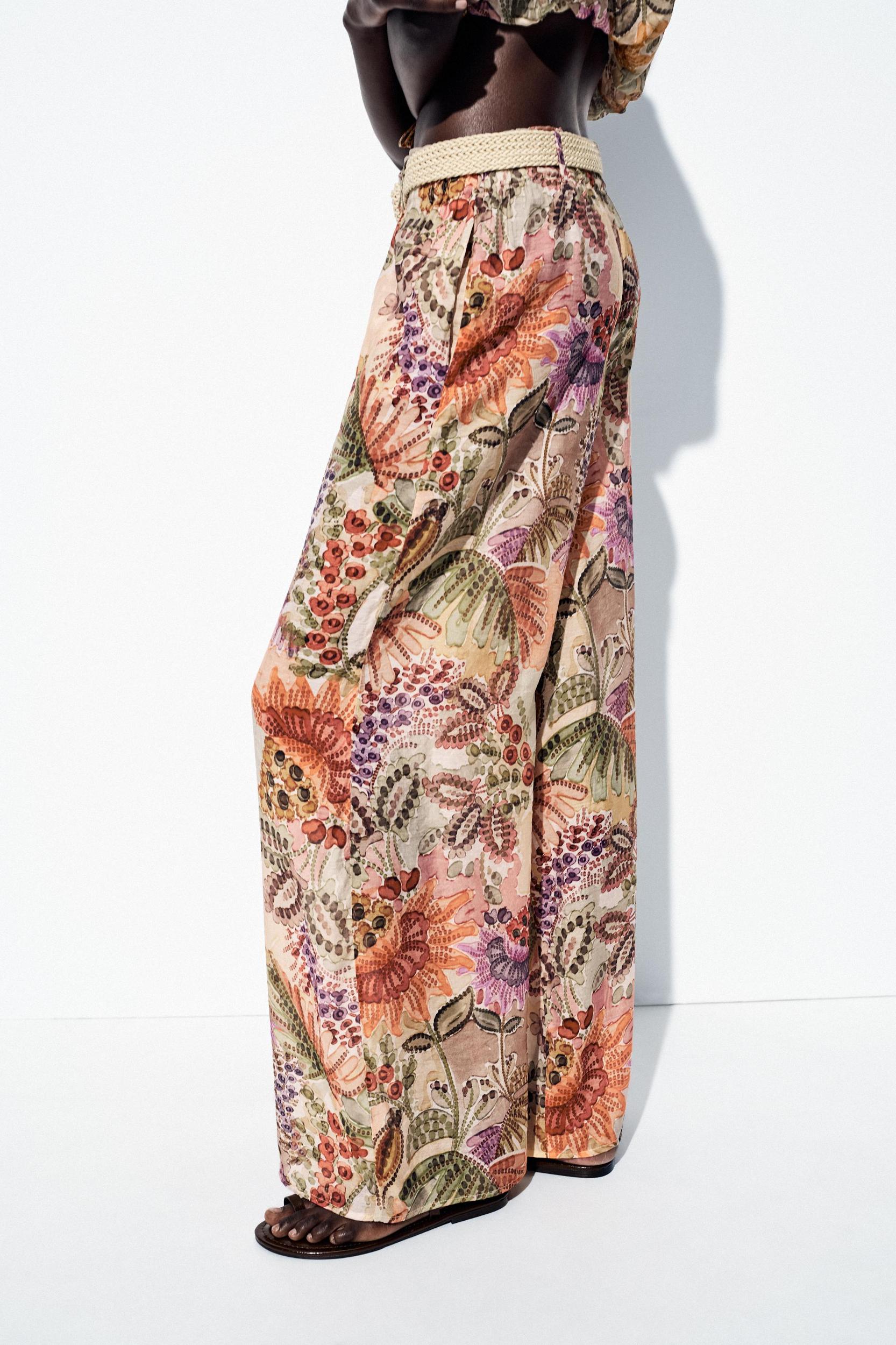 PRINTED BELTED PANTS Product Image