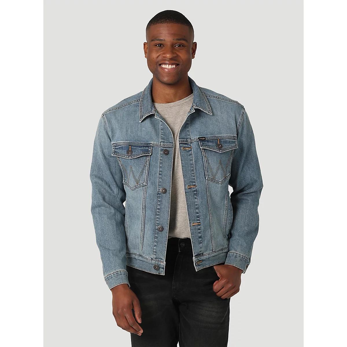 Men's Wrangler® Classic Denim Trucker Jacket in Vintage Indigo Product Image