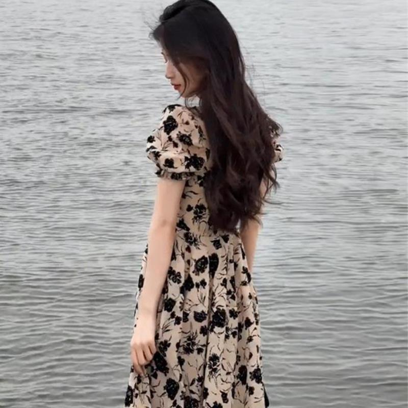Puff-Sleeve Floral Lace Trim Midi Sundress Product Image