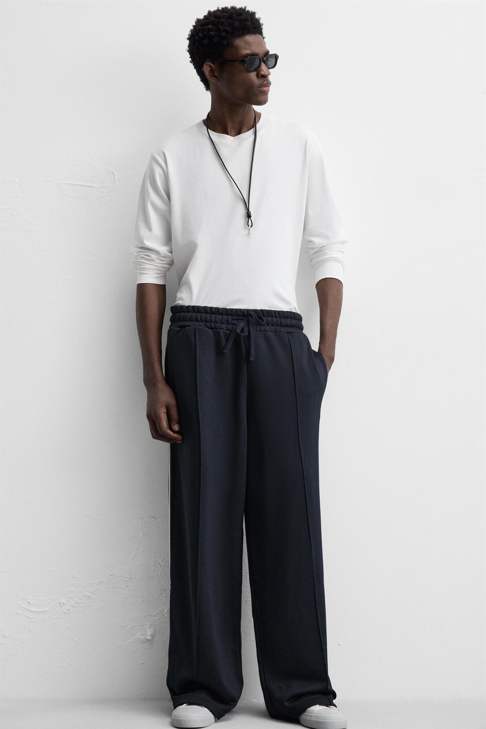 CONTRAST JOGGER PANTS Product Image