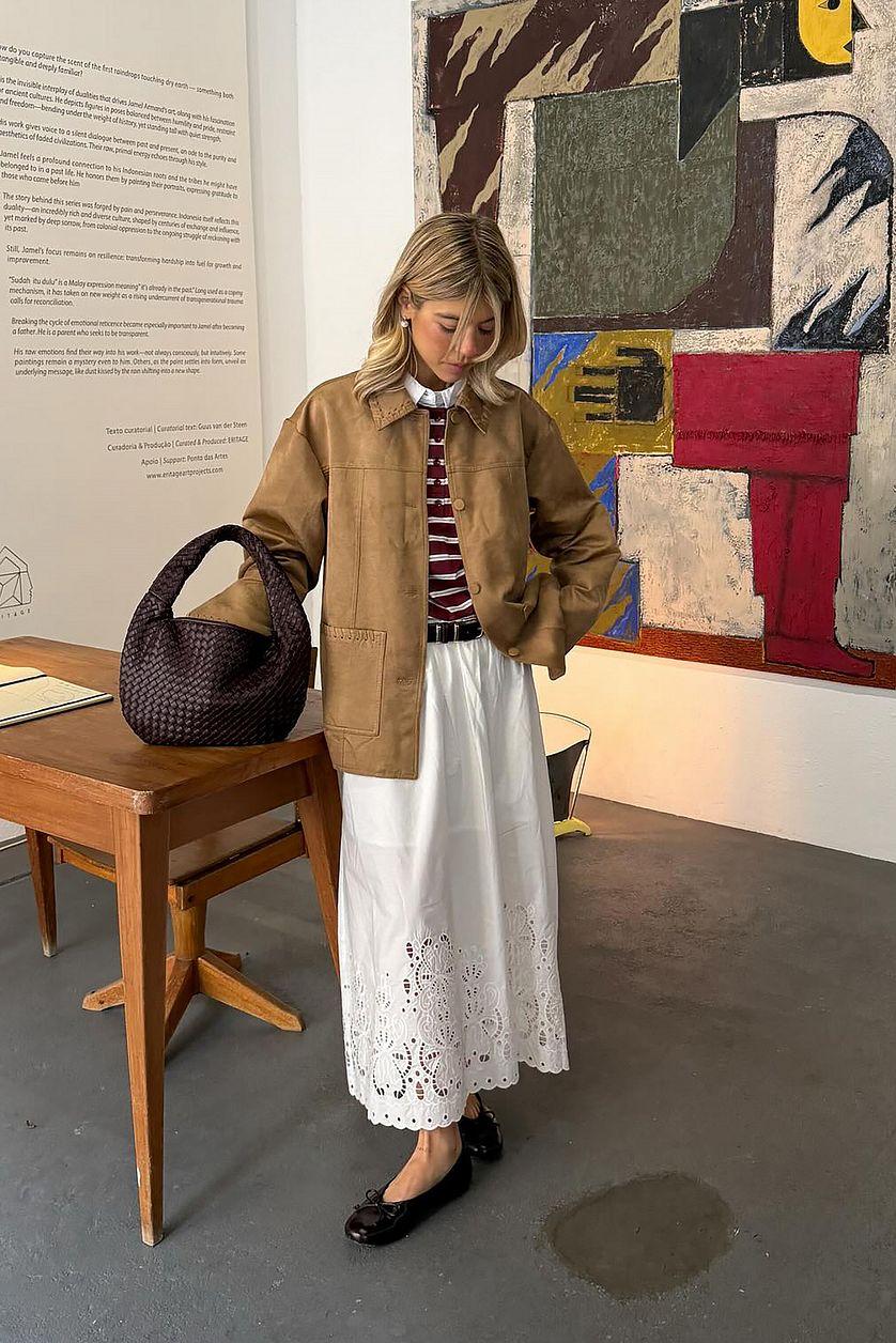 Woven Rounded Shoulder Bag Product Image