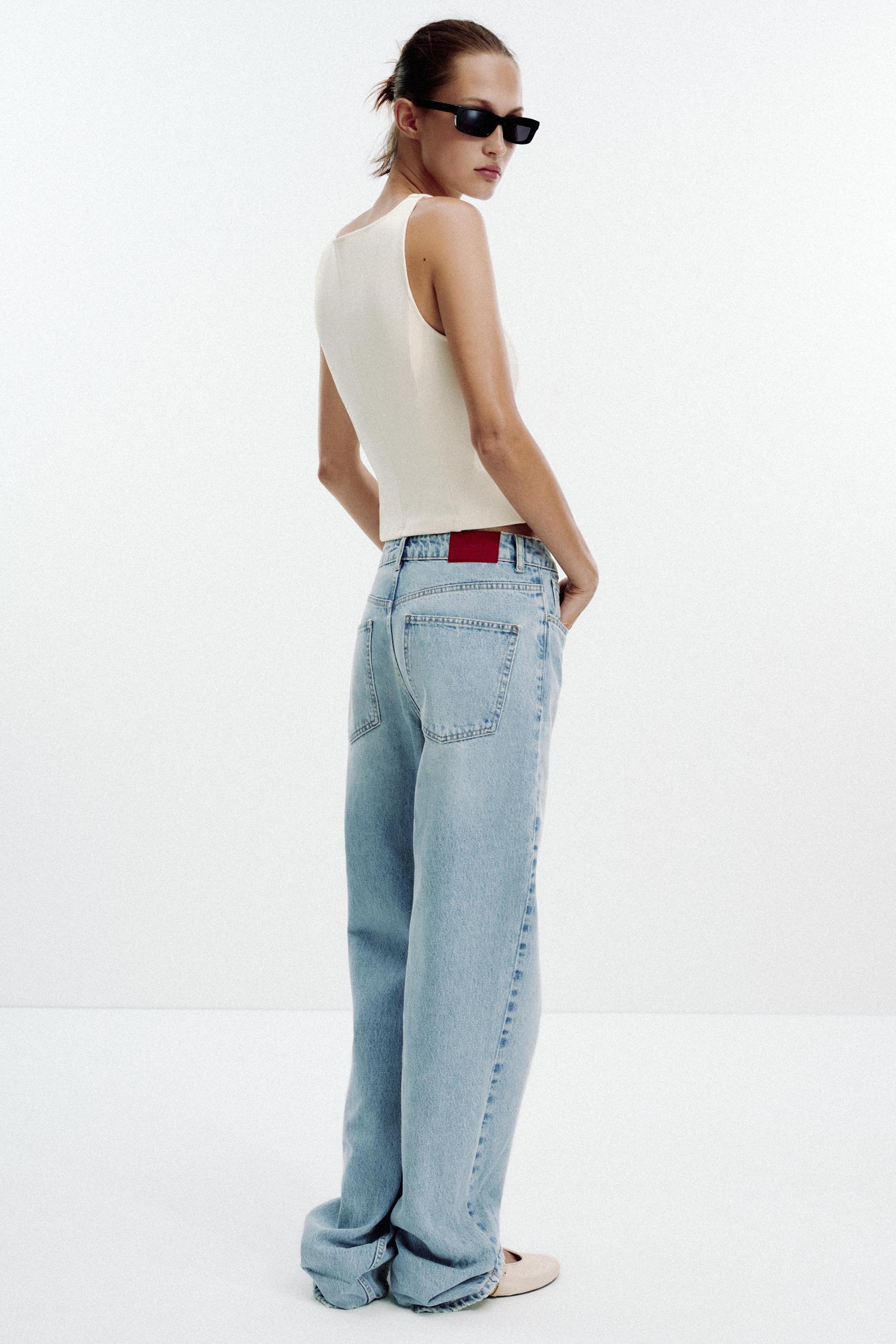 V-NECK INTERLOCK TOP Product Image