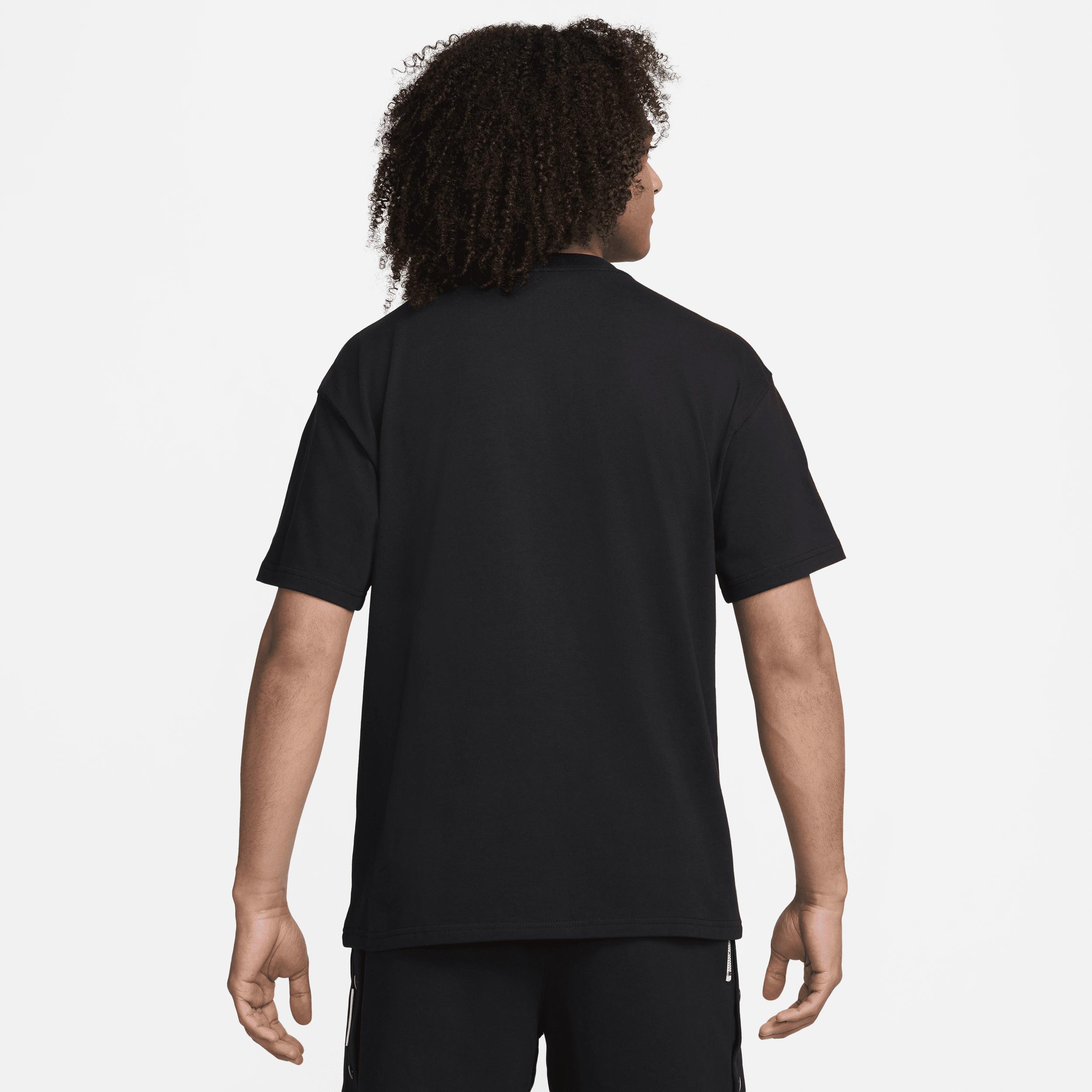 Nike Men's Max90 Basketball T-Shirt Product Image