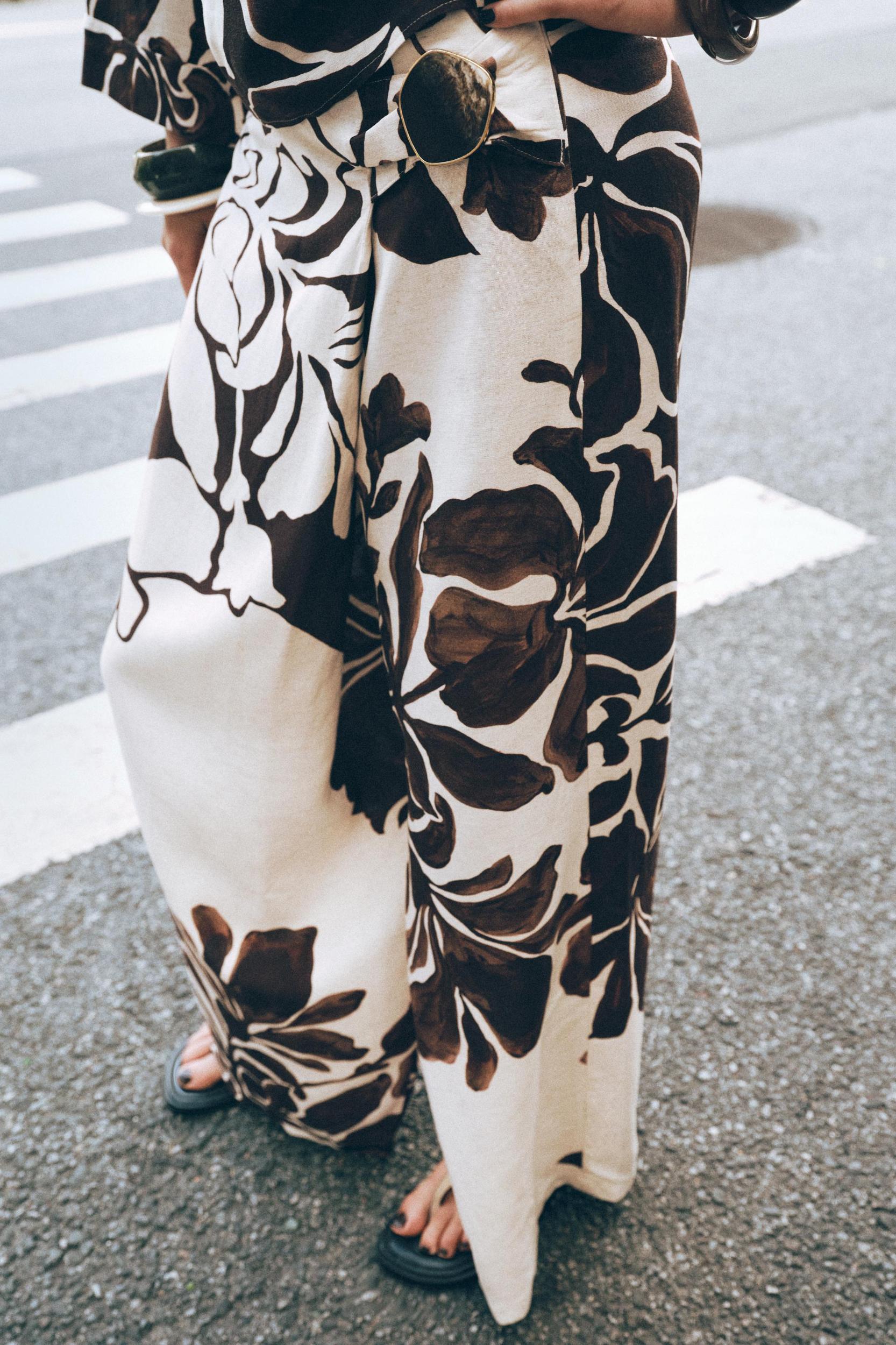 FLORAL PRINT WRAP PANTS Product Image