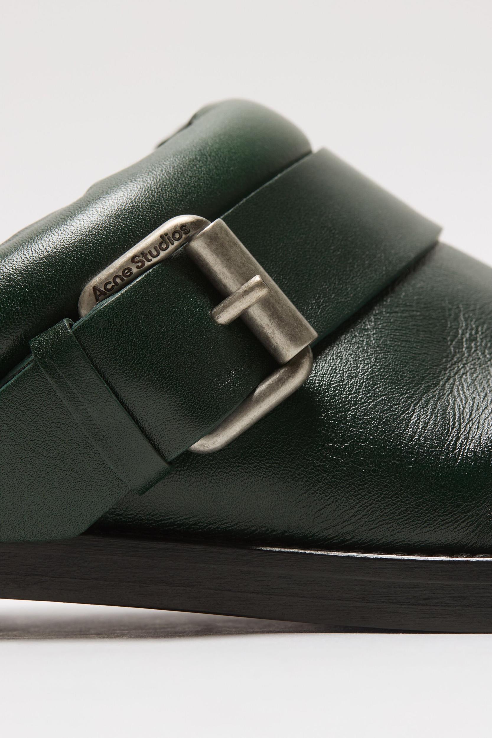 Leather buckle shoes Product Image