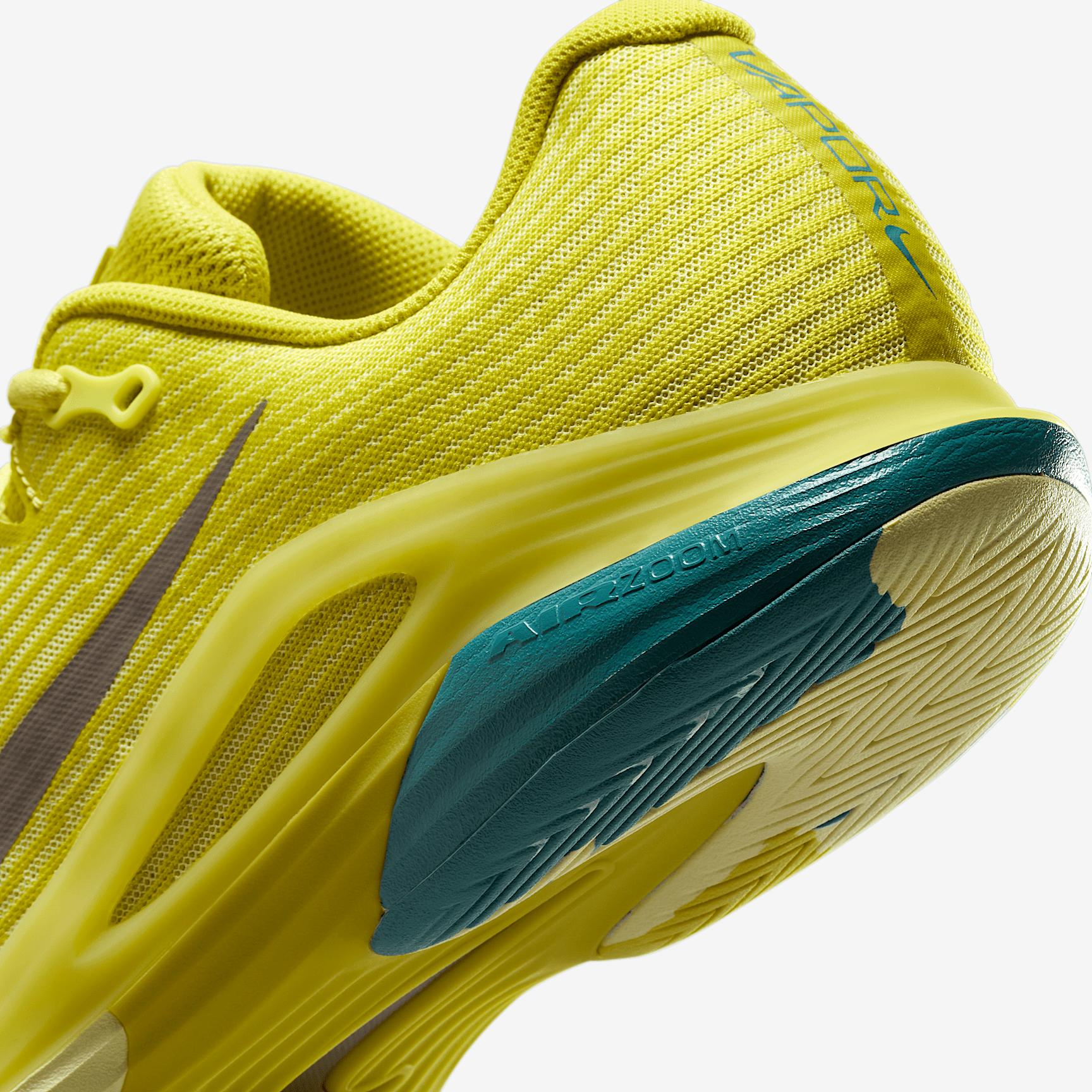 Nike Vapor 12 Premium Men's Hard Court Tennis Shoes Product Image