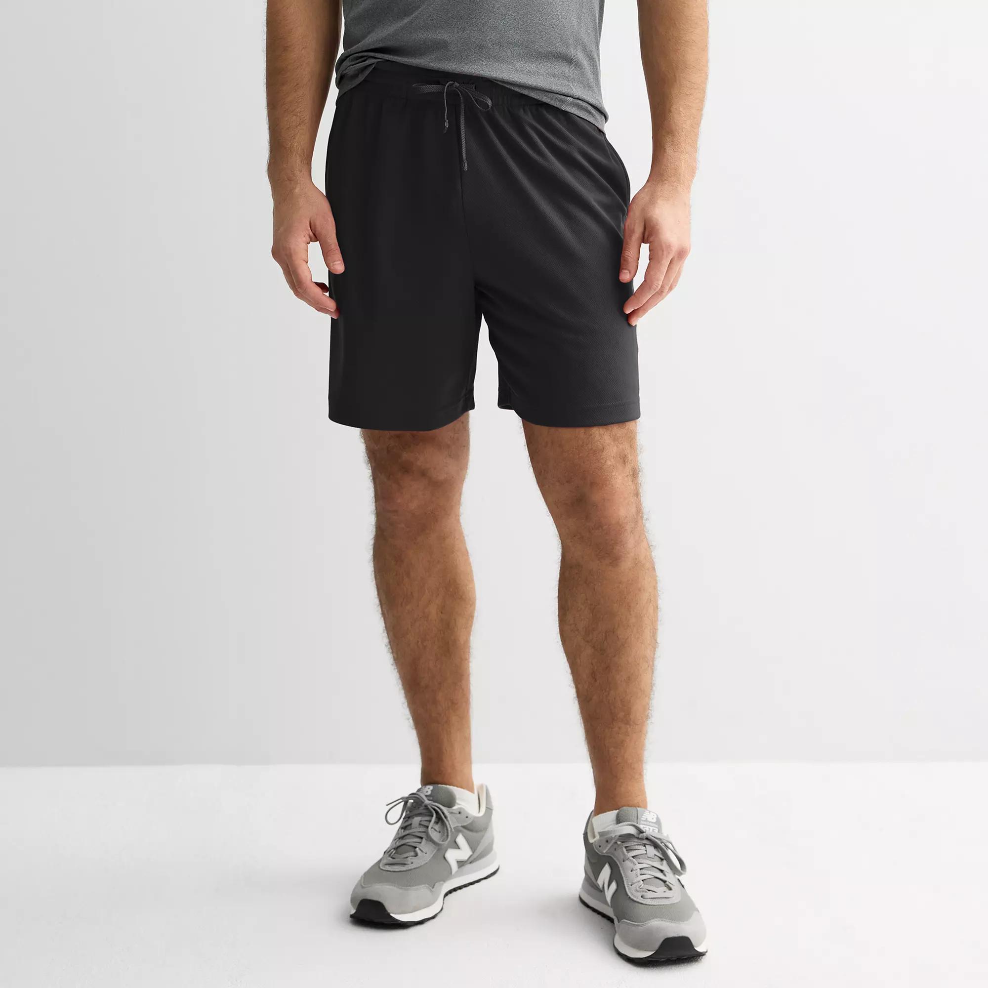 Men's Tek Gear® 7 in. Mesh Shorts,  Product Image