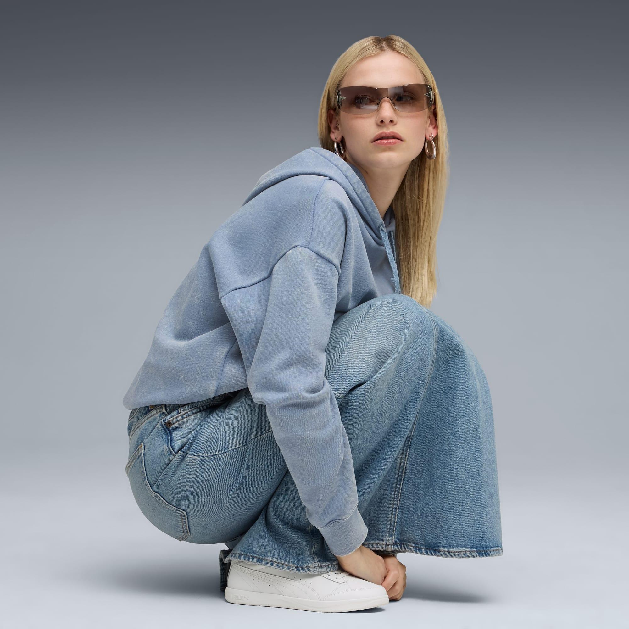 ESS ELEVATED Wash Hoodie Women Product Image