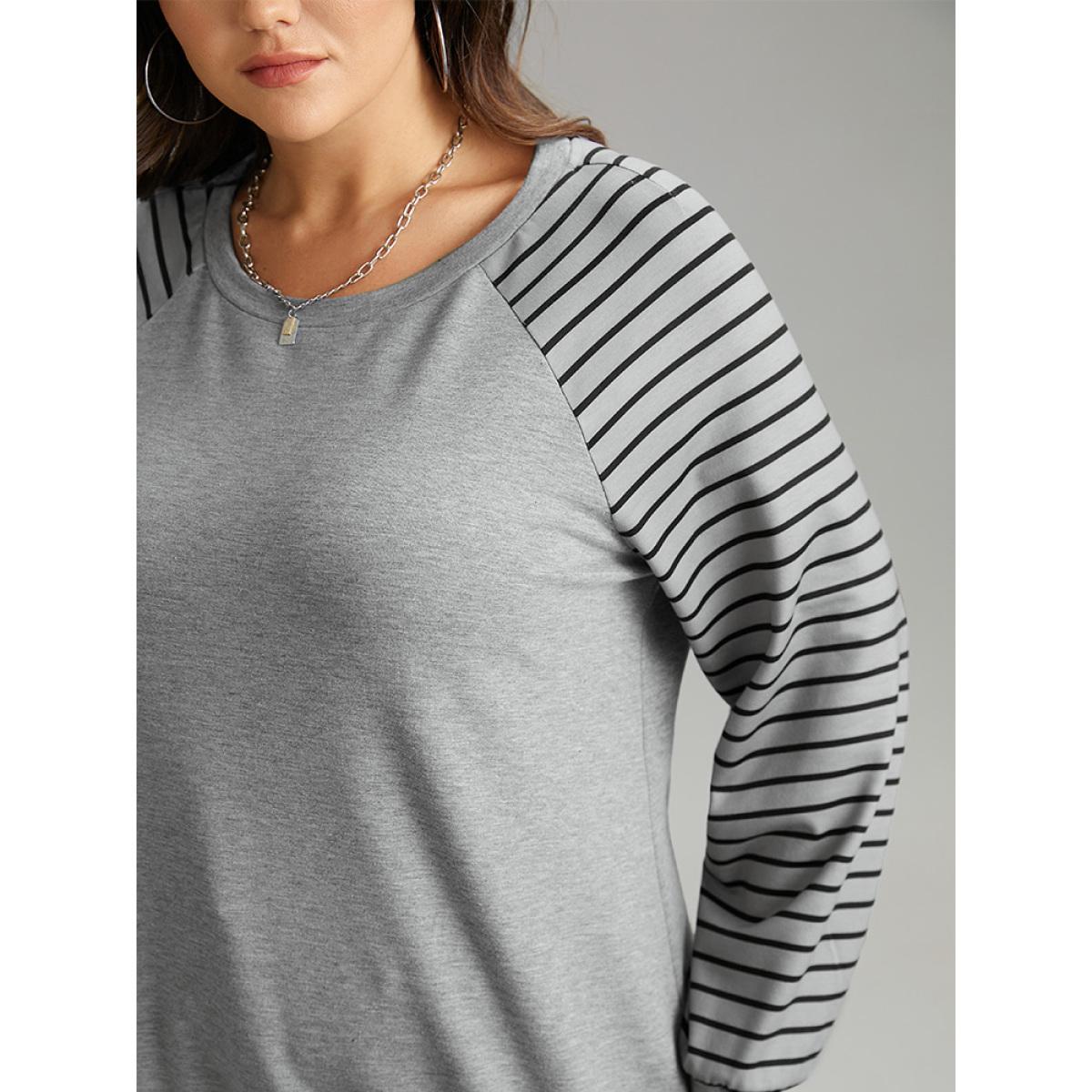 Plus Size Striped Patchwork Crew Neck Raglan Sleeve Sweatshirt Women Gray Casual Contrast Round Neck Dailywear Sweatshirts BloomChic 28/5X Product Image
