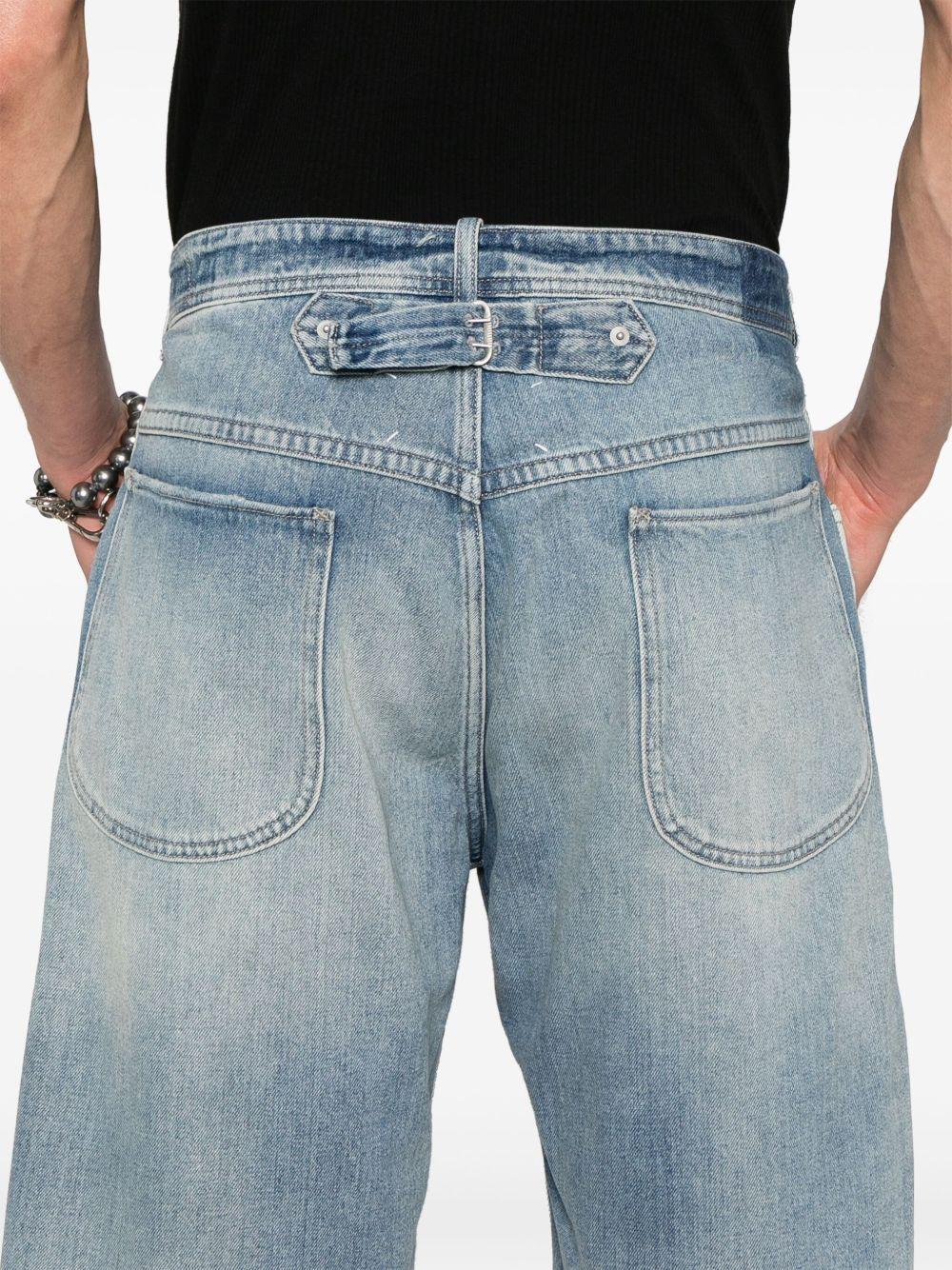 cut-off denim shorts Product Image