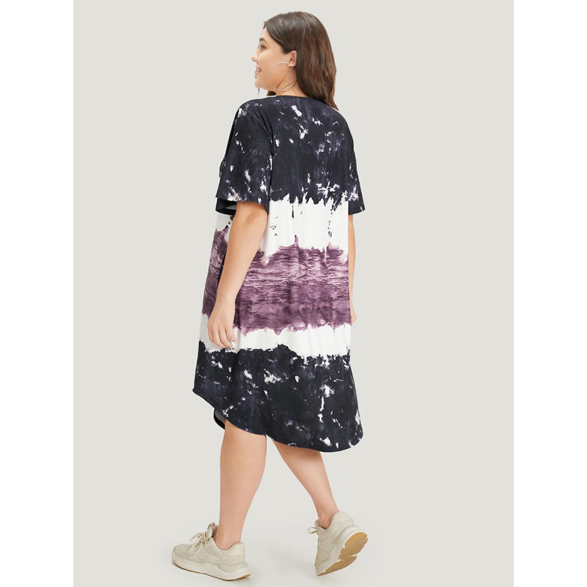 Plus Size Tie Dye Crisscross Pocket Curved Hem Dress Multicolor Women Casual Tie Dye V-neck Short sleeve Curvy Midi Dress BloomChic 26/4X Product Image