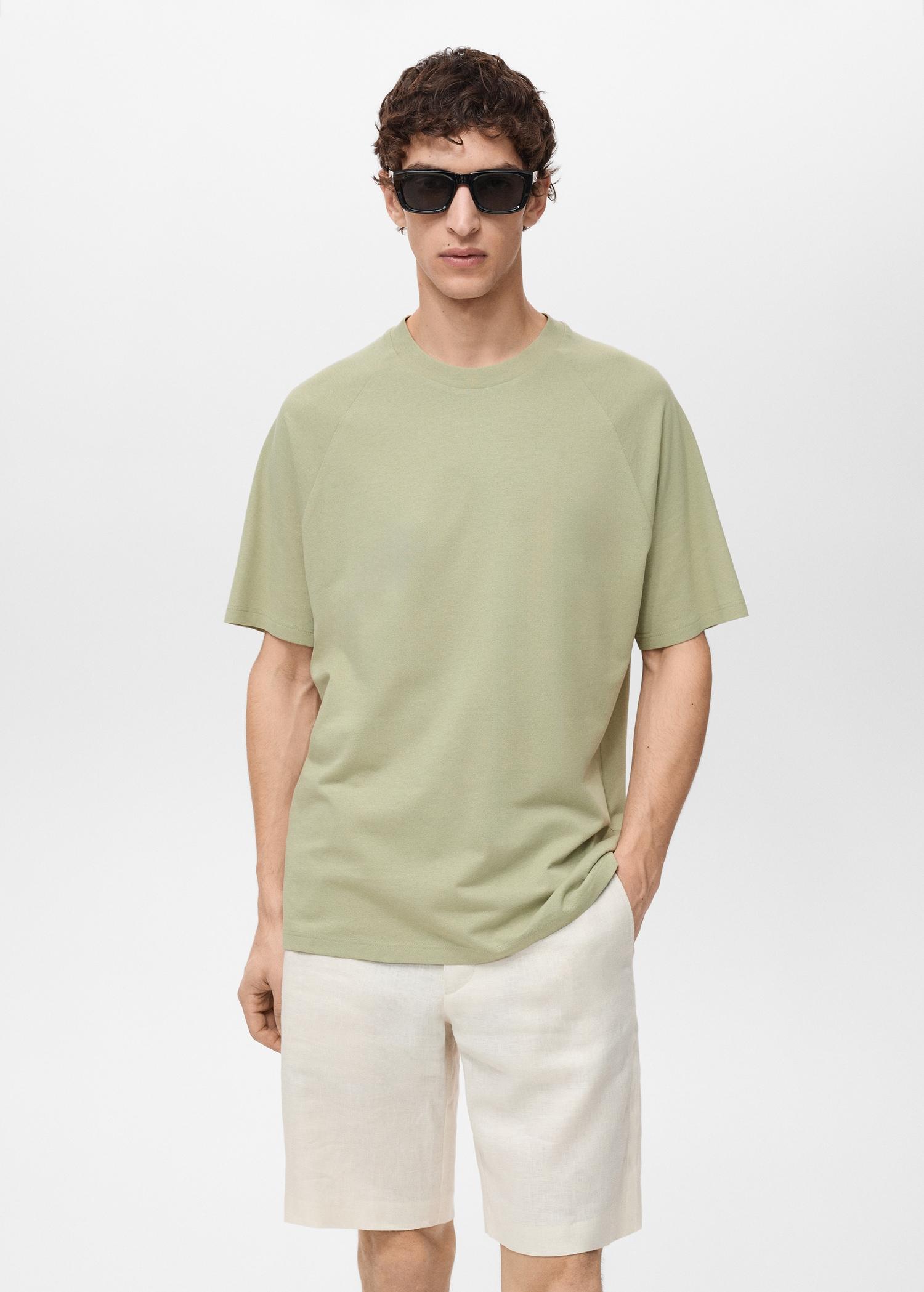 Relaxed fit cotton t-shirt - Men | MANGO USA Product Image