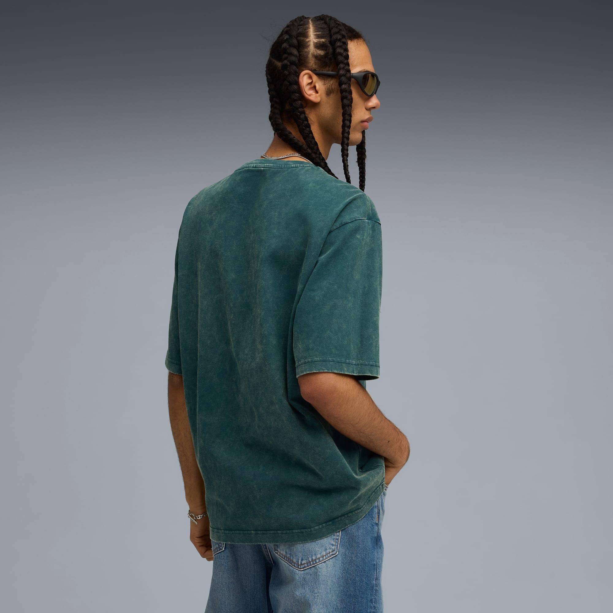 GRAPHIC Tee Men Product Image