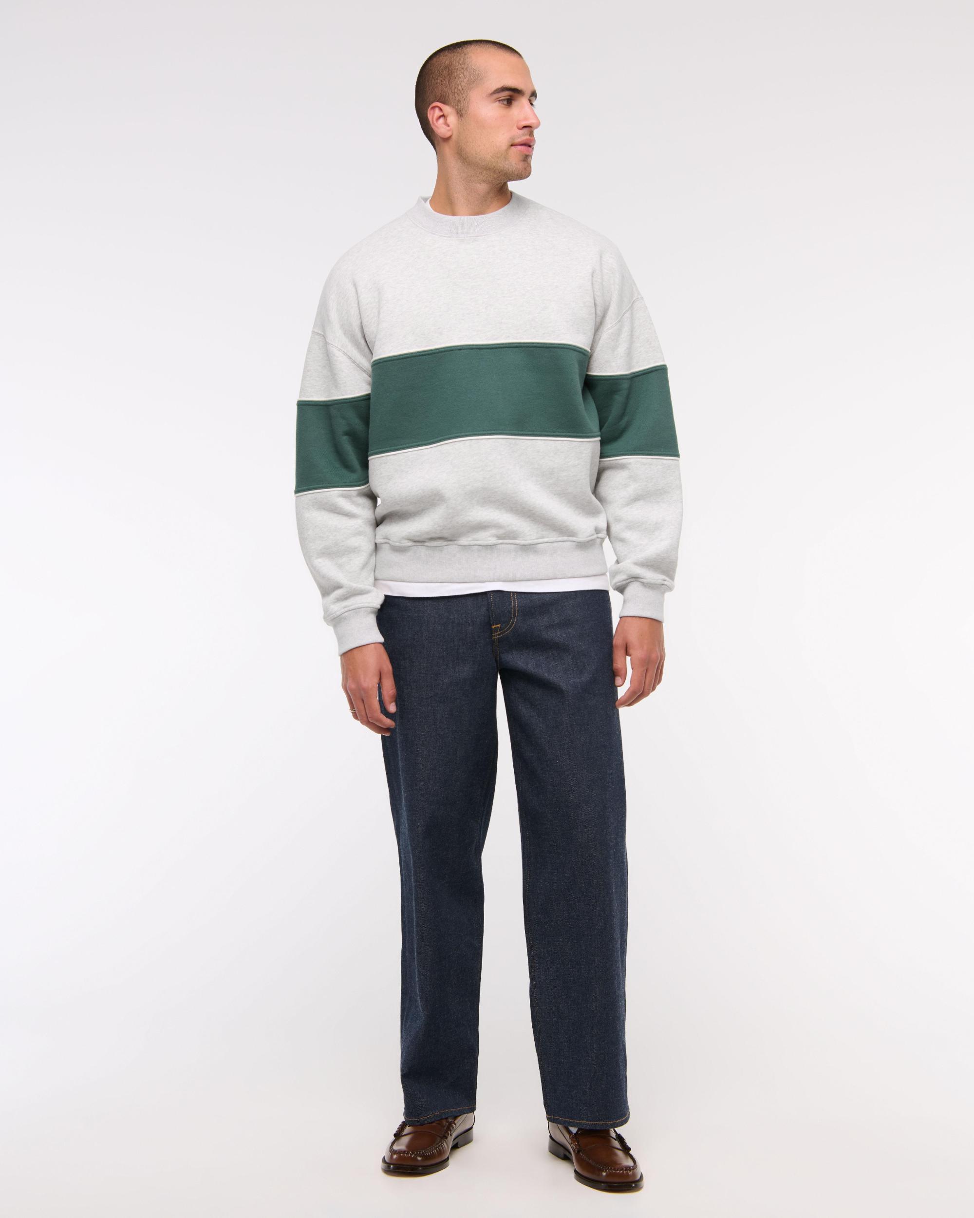 Essential Crew Sweatshirt Product Image