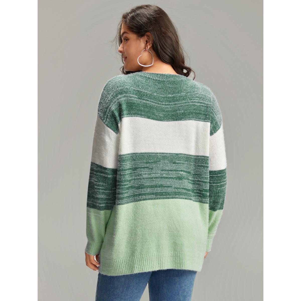 Plus Size Colorblock Contrast V Neck Pullover Purple Women Casual Long Sleeve V-neck Dailywear Pullovers BloomChic 30/6X Product Image