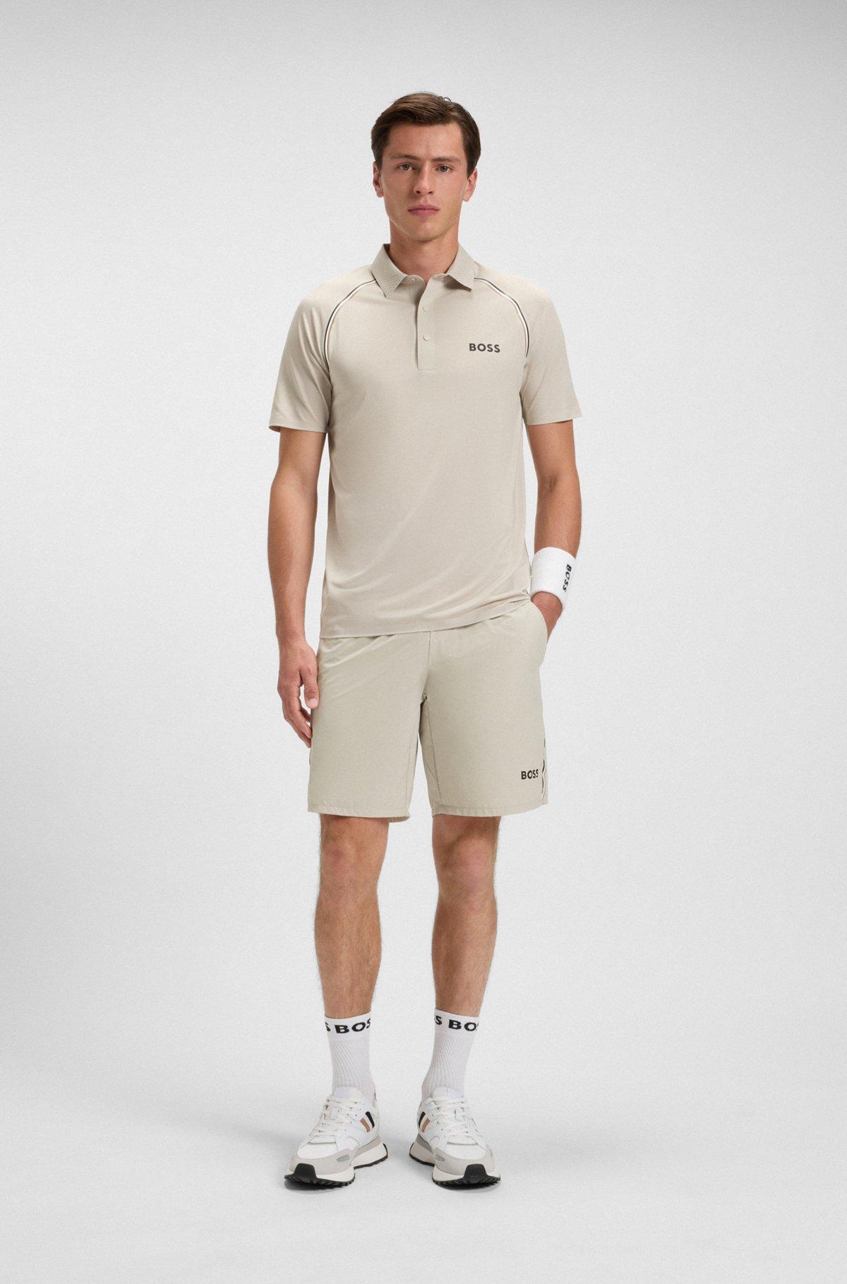 Active tennis shorts in stretch fabric with moisture management Product Image